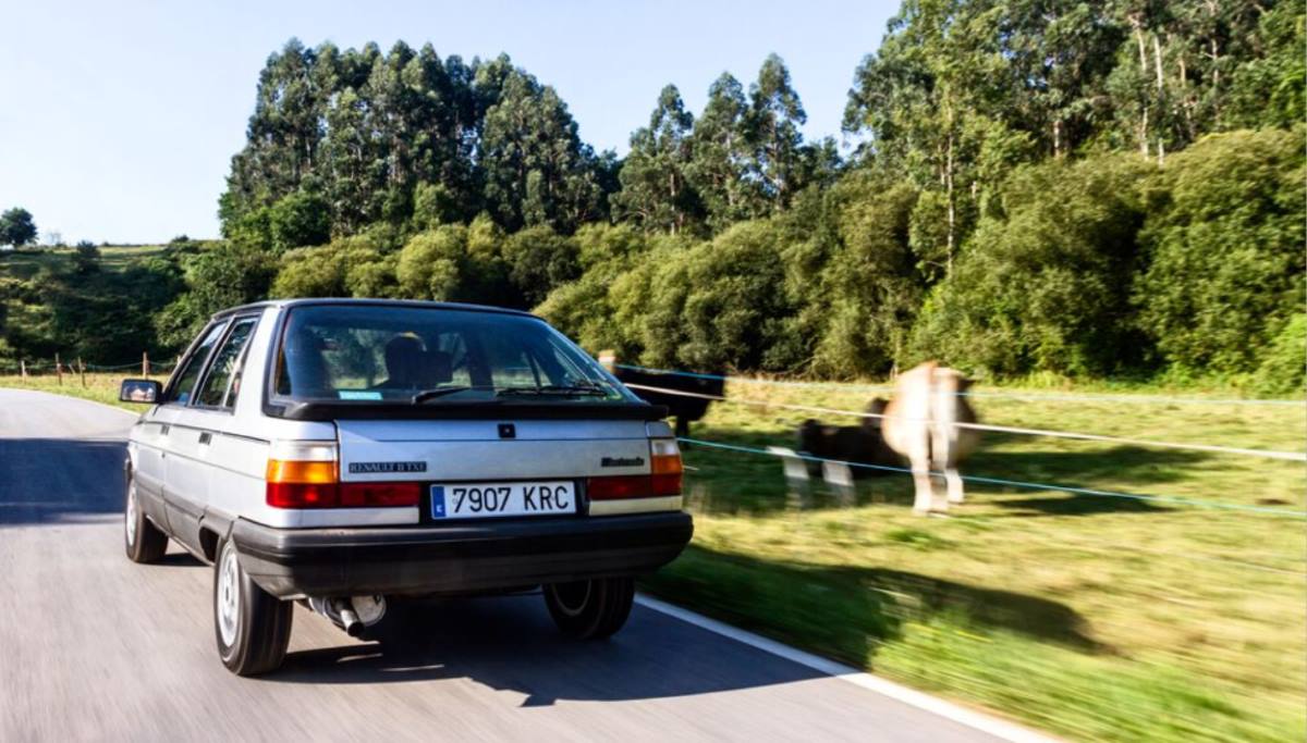 Renault 11 TXE Electronic4