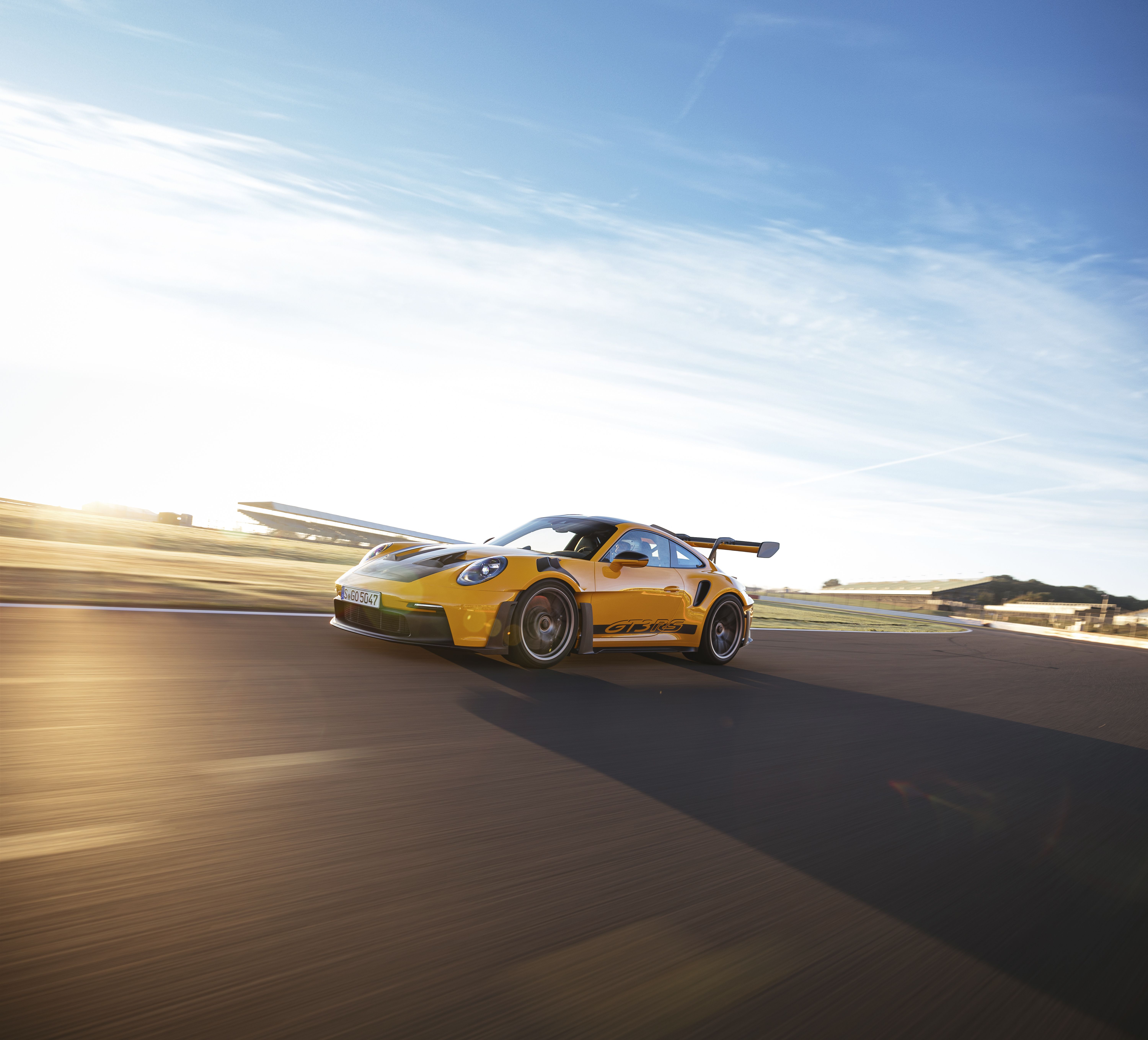 PORSCHE 911 GT3 RS (4)