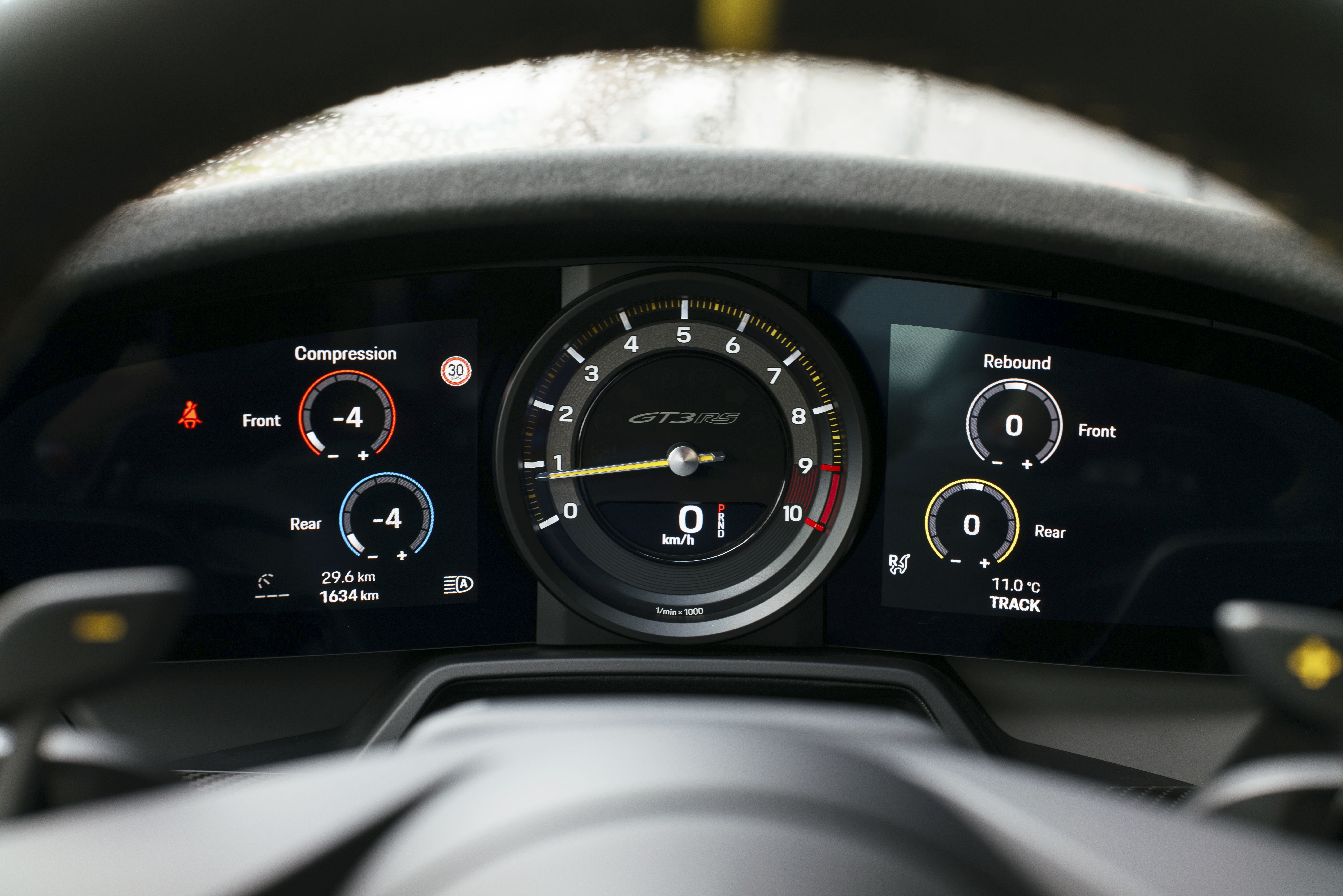 PORSCHE 911 GT3 RS (9)
