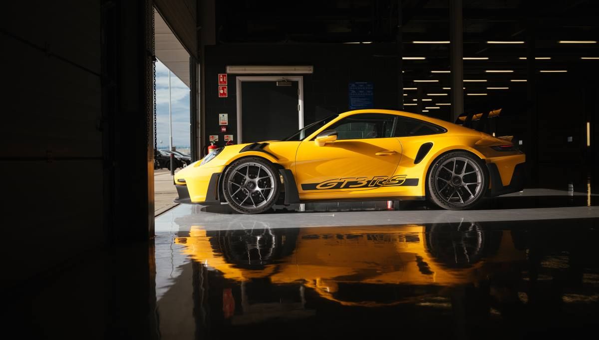 PORSCHE 911 GT3 RS (11)