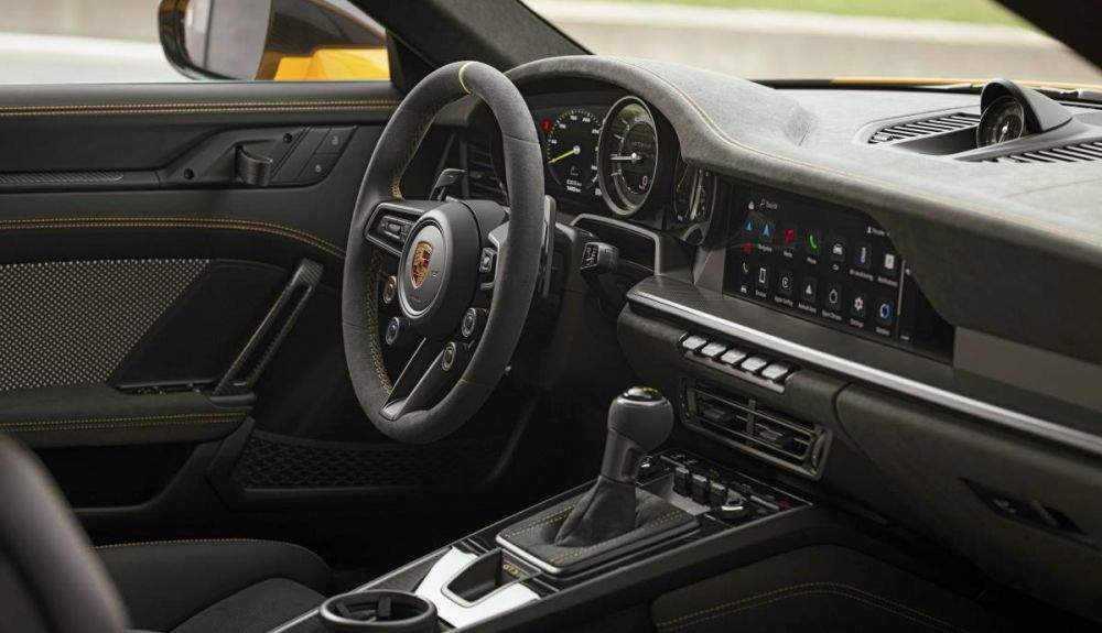 PORSCHE 911 GT3 RS (12)