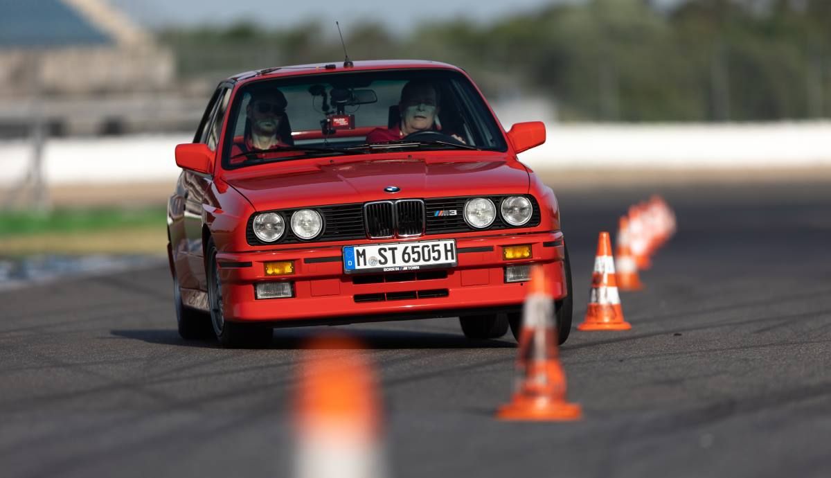 El BMW M3 E30, a prueba