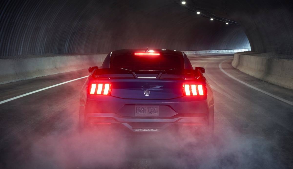 Ford Mustang 2024 5
