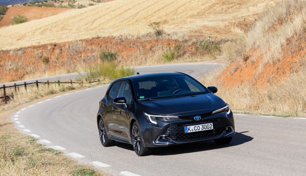 toyota corolla 2023 highres 87 1 1000x575