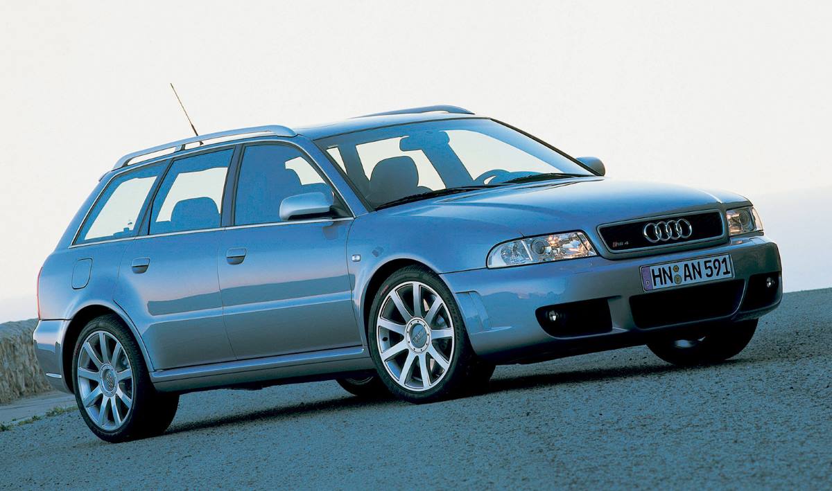 Audi RS4 Avant 2000 2