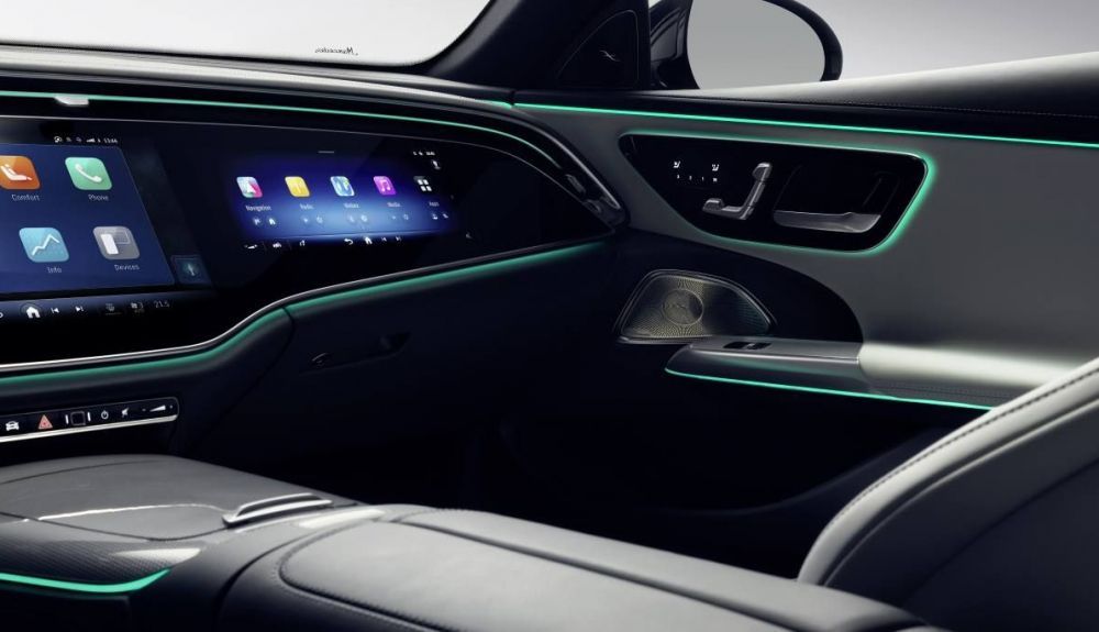 mercedes clase e 2023 y su moderno interior 5 1 1000x575