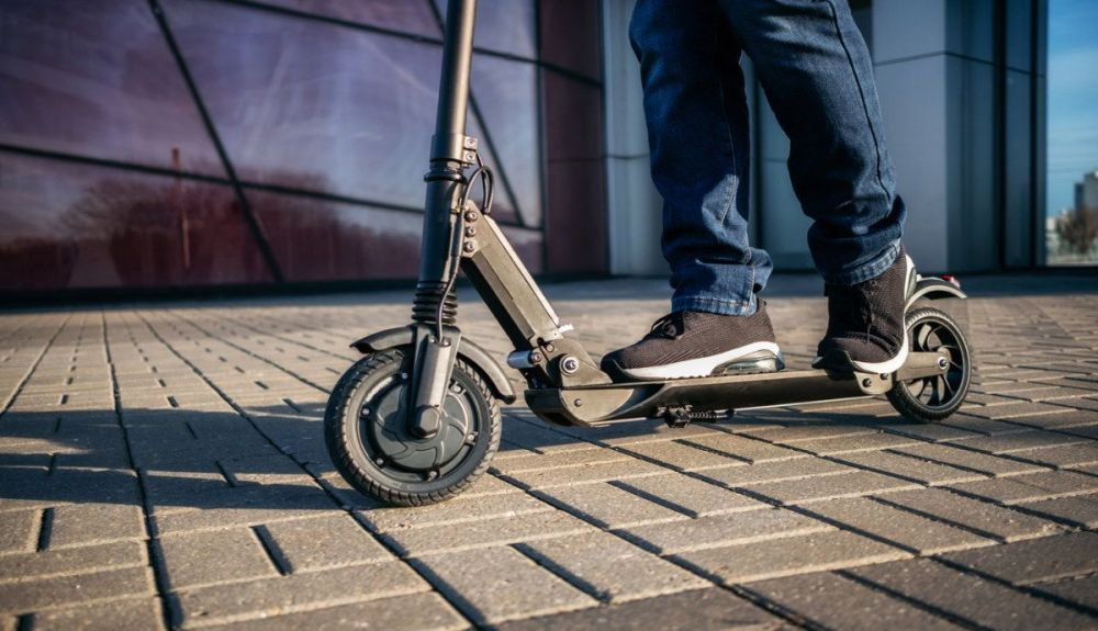 Qué opina la DGT de la guerra contra los patinetes eléctricos