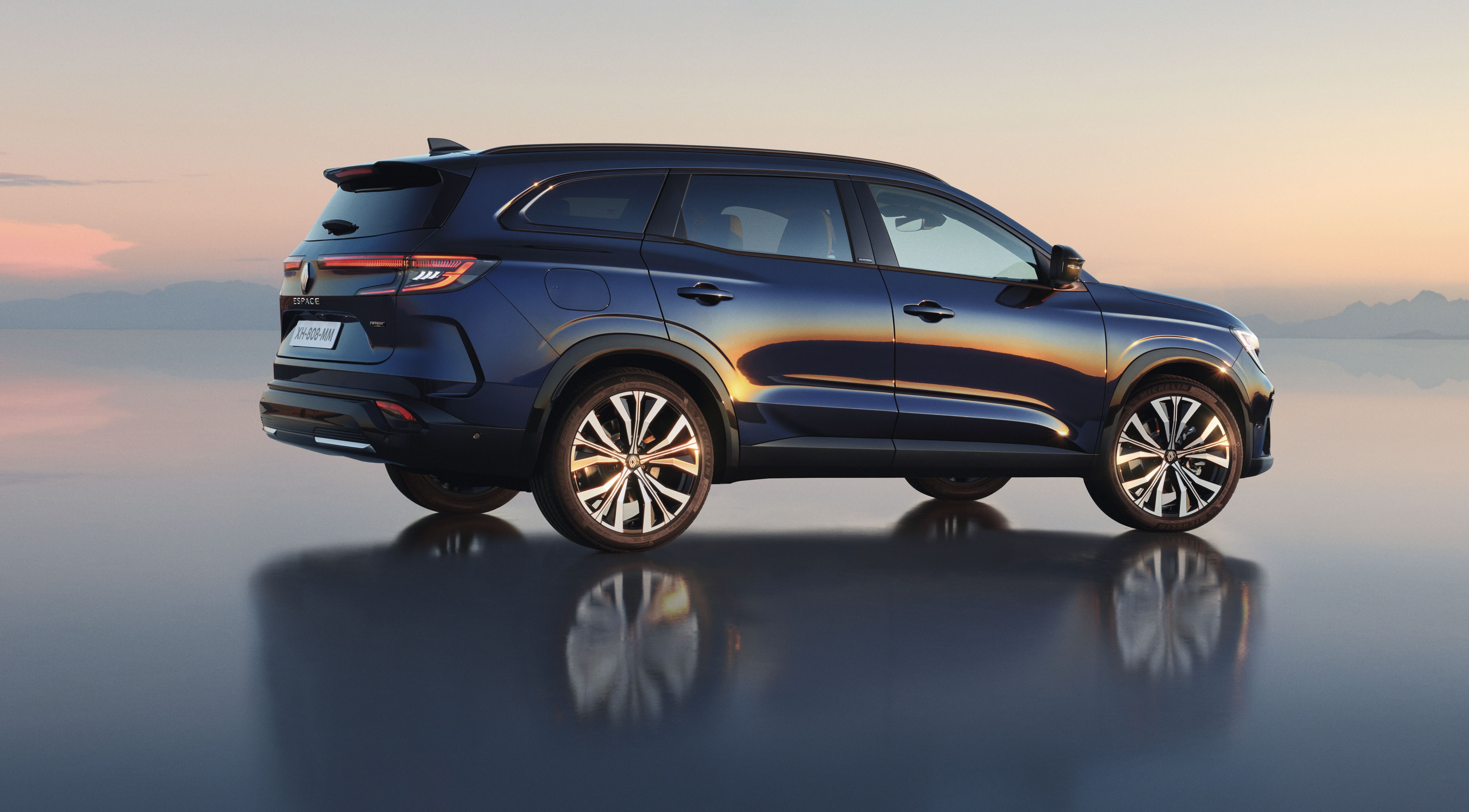 Renault Espace E-Tech full hybrid