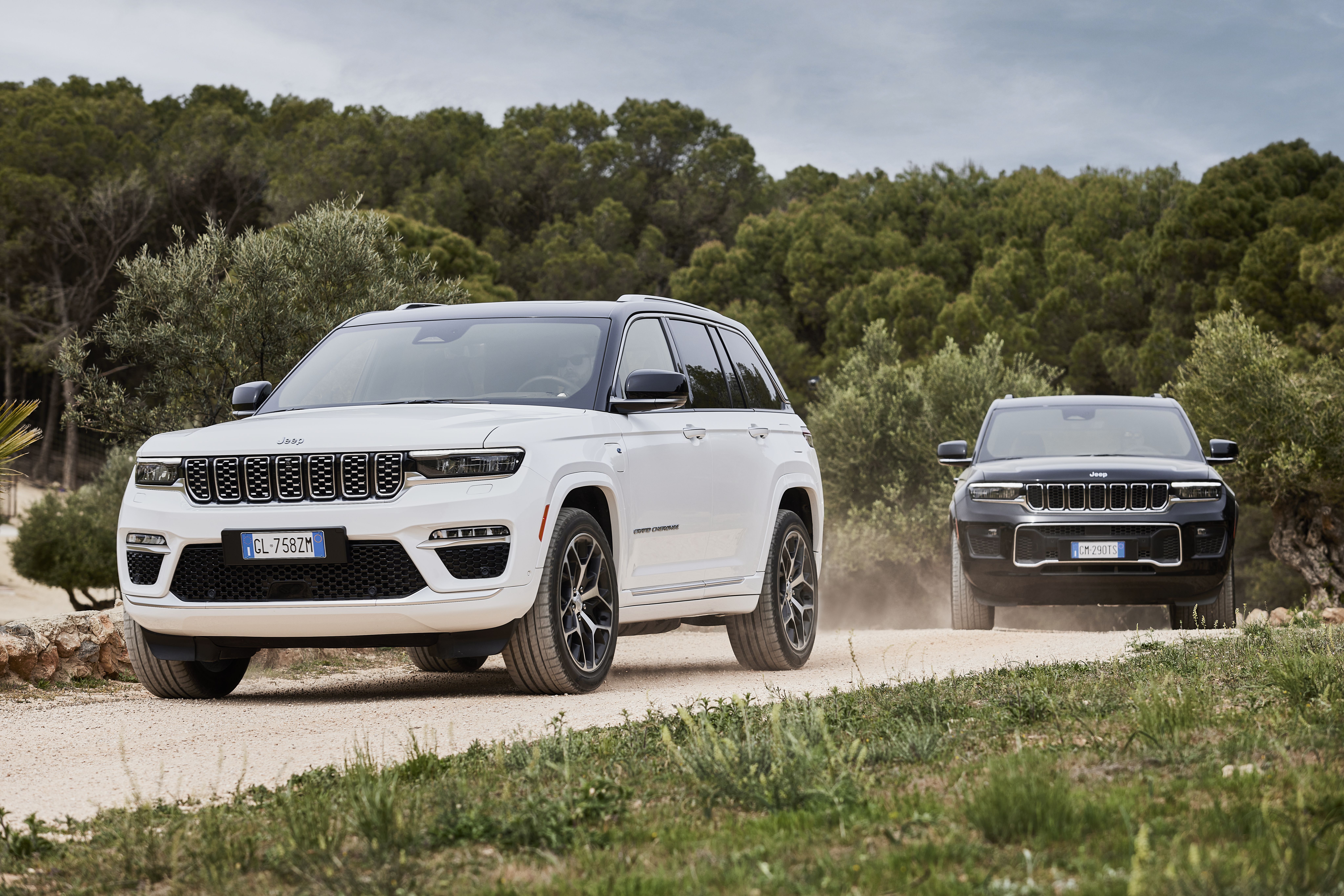 Probamos el Jeep Grand Cherokee 2023 con su ya único motor híbrido enchufable 4Xe