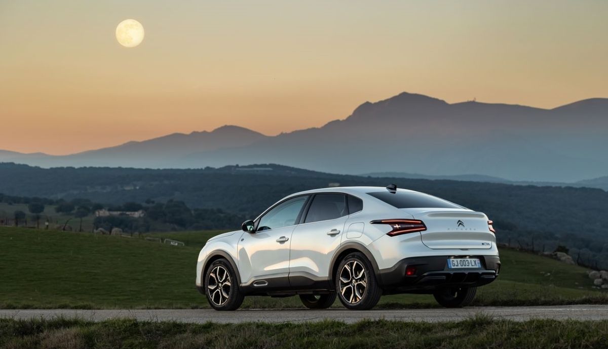 El Citroën ë C4 y el ë C4 X dan un paso adelante con todas estas novedades