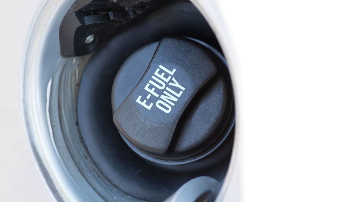 Los nuevos e fuels o combustibles sintéticos, la gran solución o una aberración energética