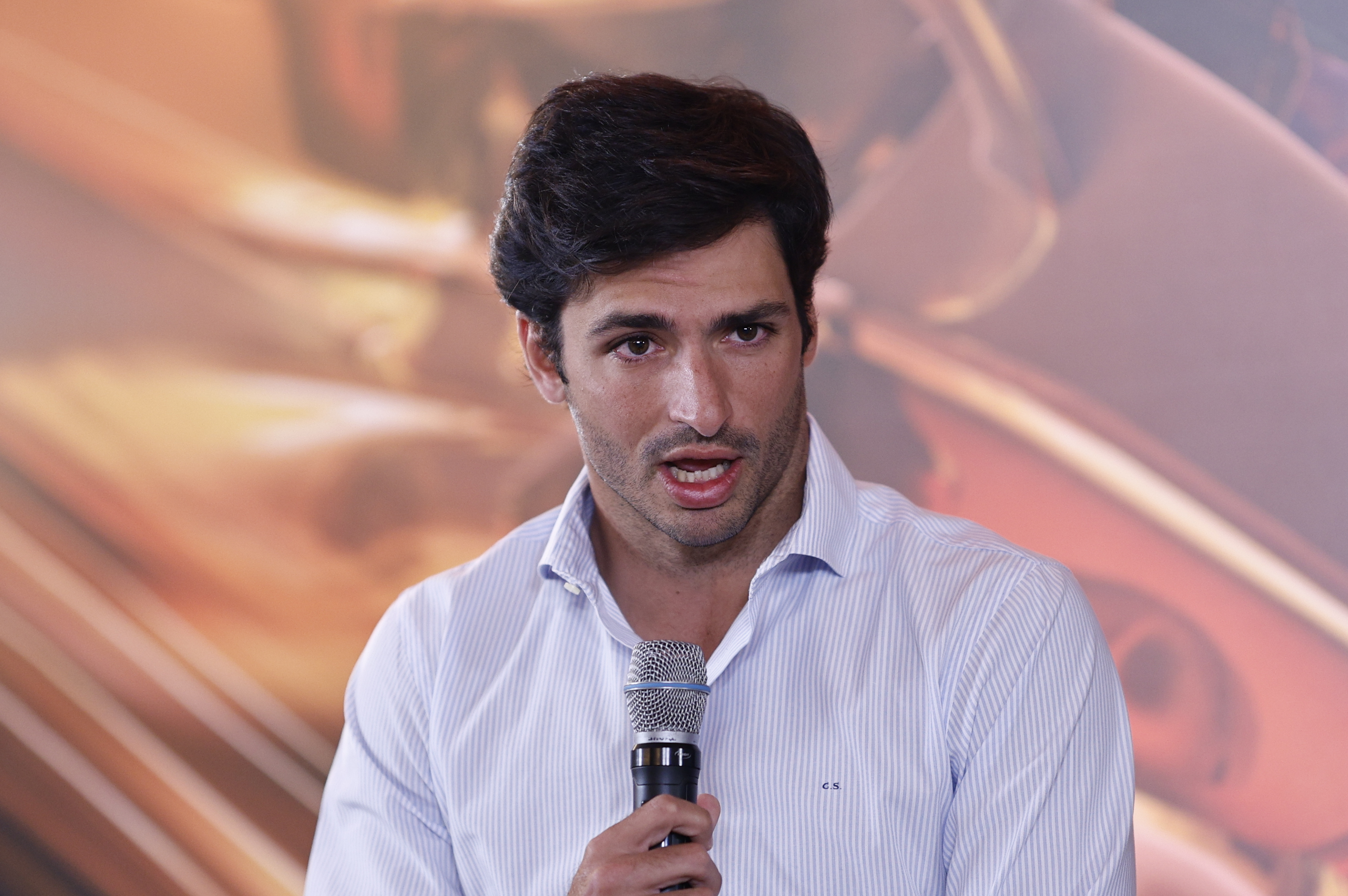 Carlos Sainz: "Estamos intentando dar aún con la tecla, el año no empezó como esperábamos"
