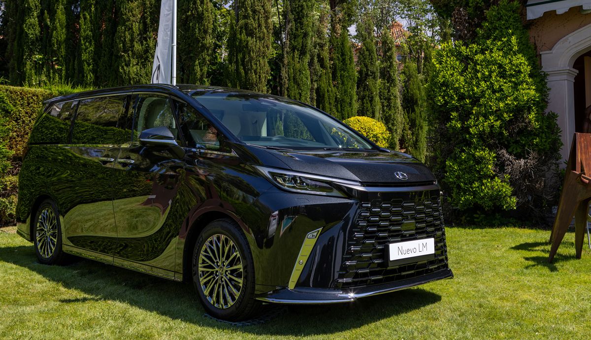 Lexus LM: lujo, refinamiento y la máxima exclusividad definen al nuevo súper familiar de la marca