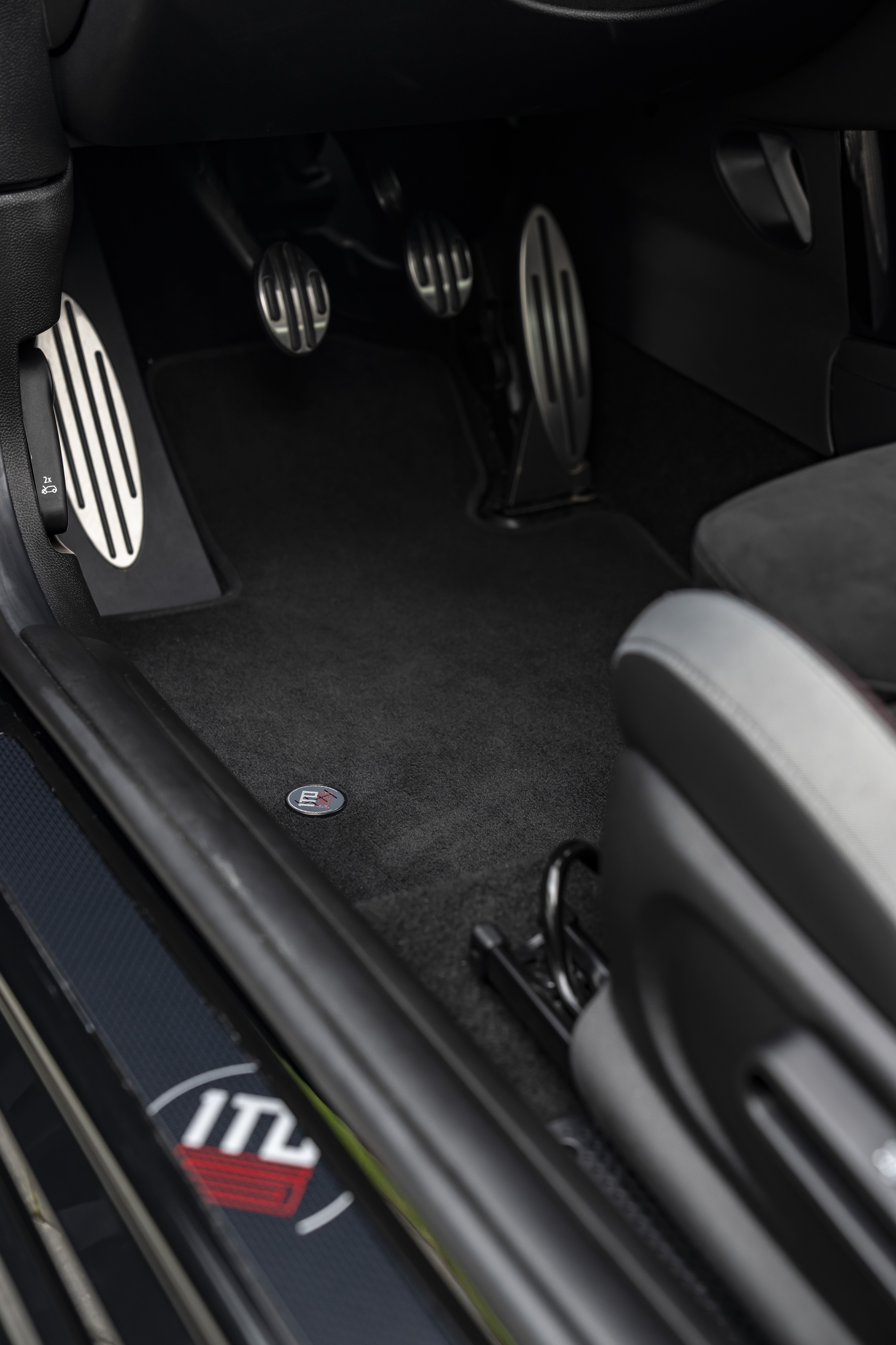 MINI John Cooper Works 1to6 Edition