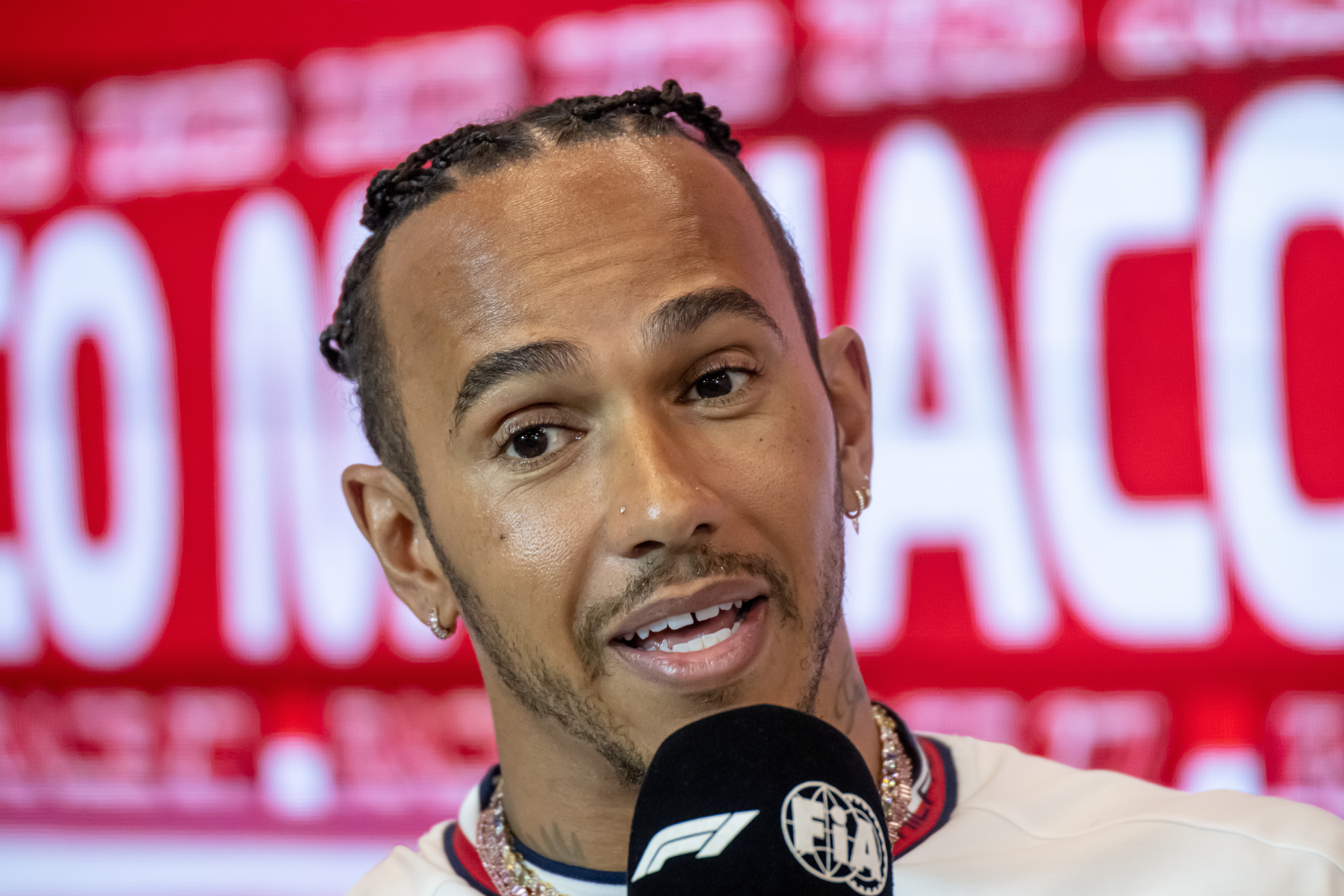 Lewis Hamilton revela que su nuevo contrato con Mercedes está "casi listo" para ser firmado