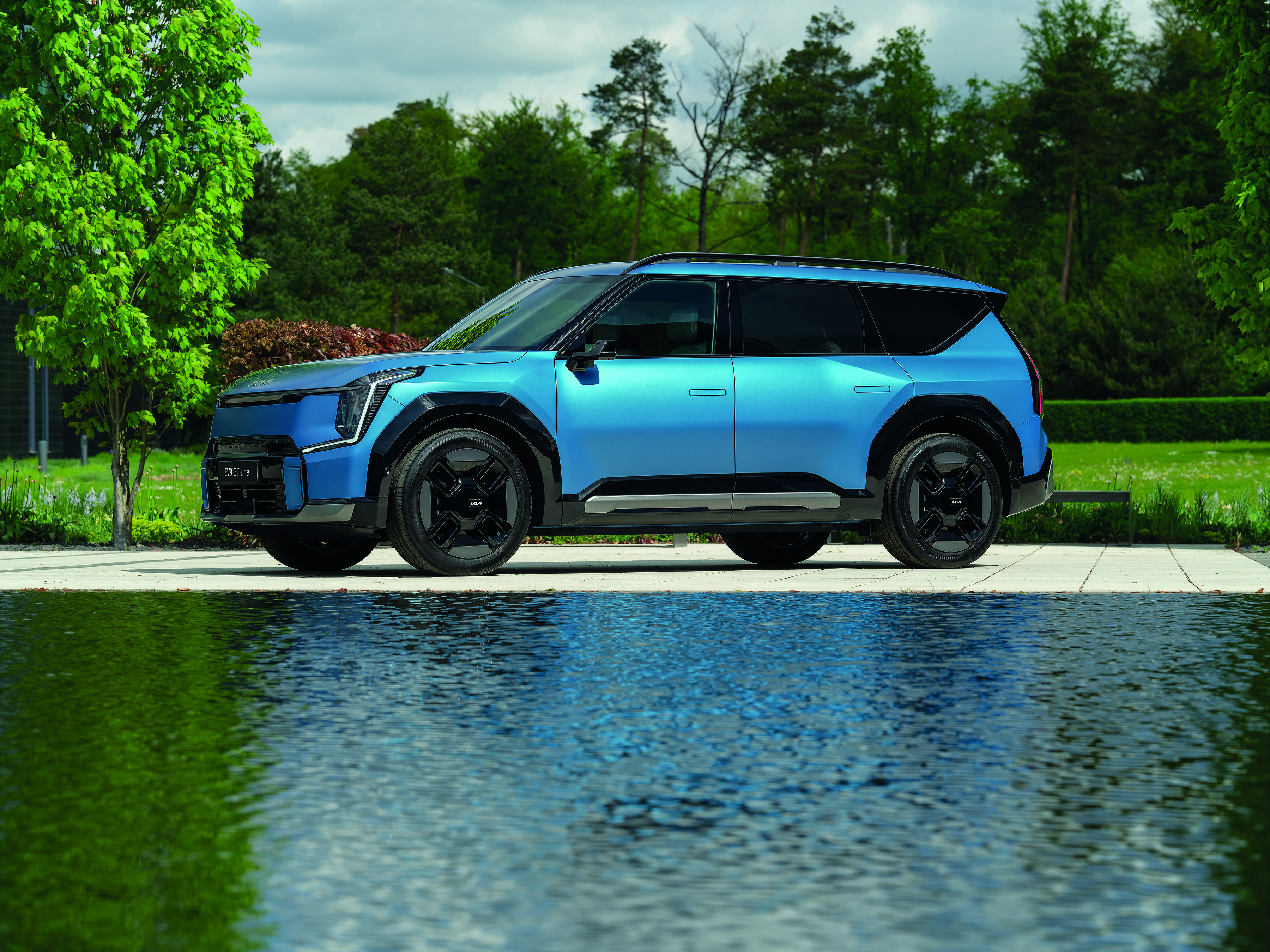 Nos subimos al Kia EV9 2023, el SUV que cambiará otra vez por completo la forma de ver a esta marca