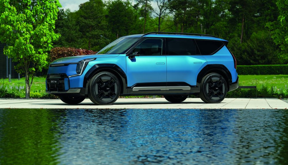 Nos subimos al Kia EV9 2023, el SUV que cambiará otra vez por completo la forma de ver a esta marca Nos subimos al Kia EV9 2023, el SUV que cambiará otra vez por completo la forma de ver a esta marca