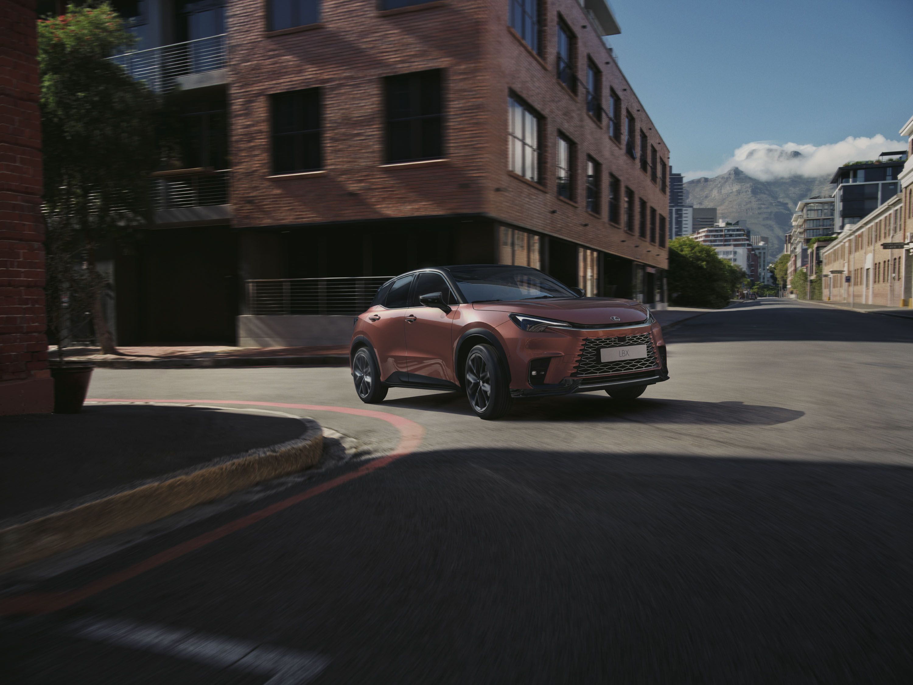 Lexus LBX 2024