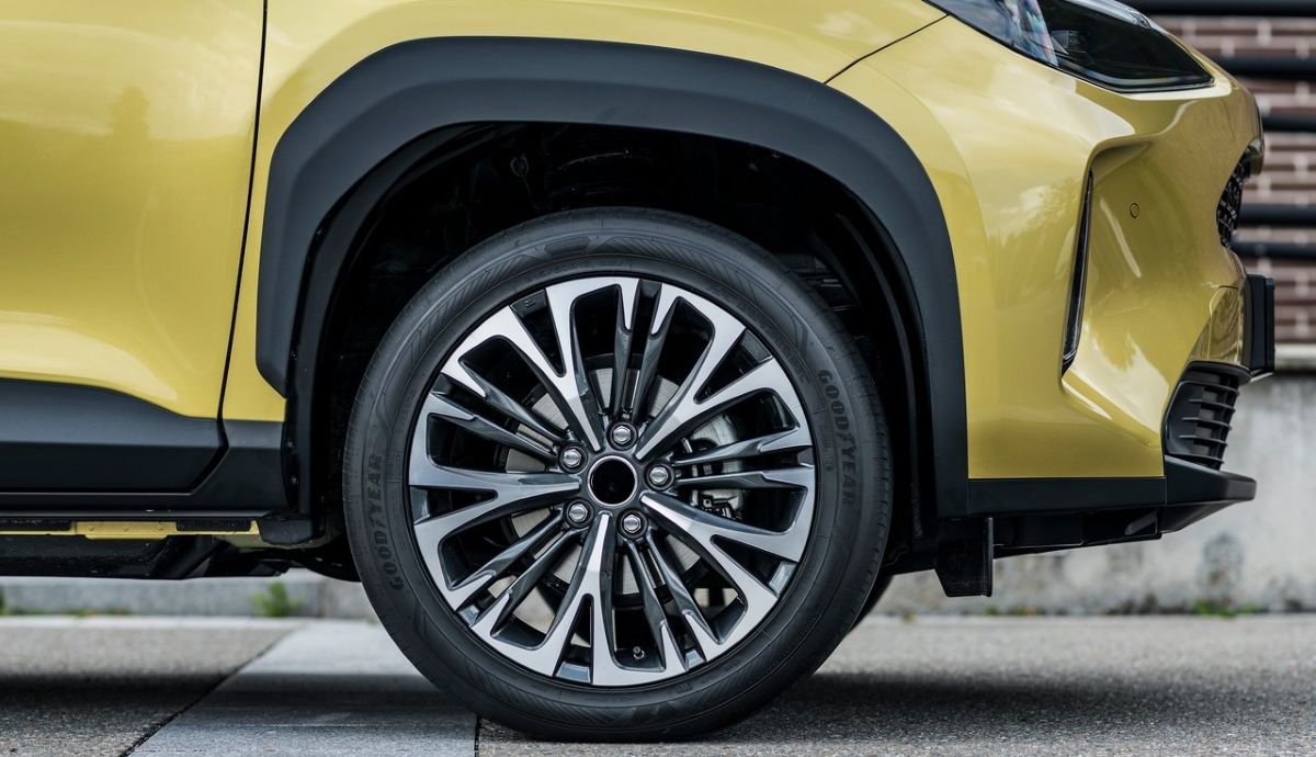 Es híbrido, más barato que el Toyota C HR y con más maletero, por eso es el nuevo SUV que triunfa