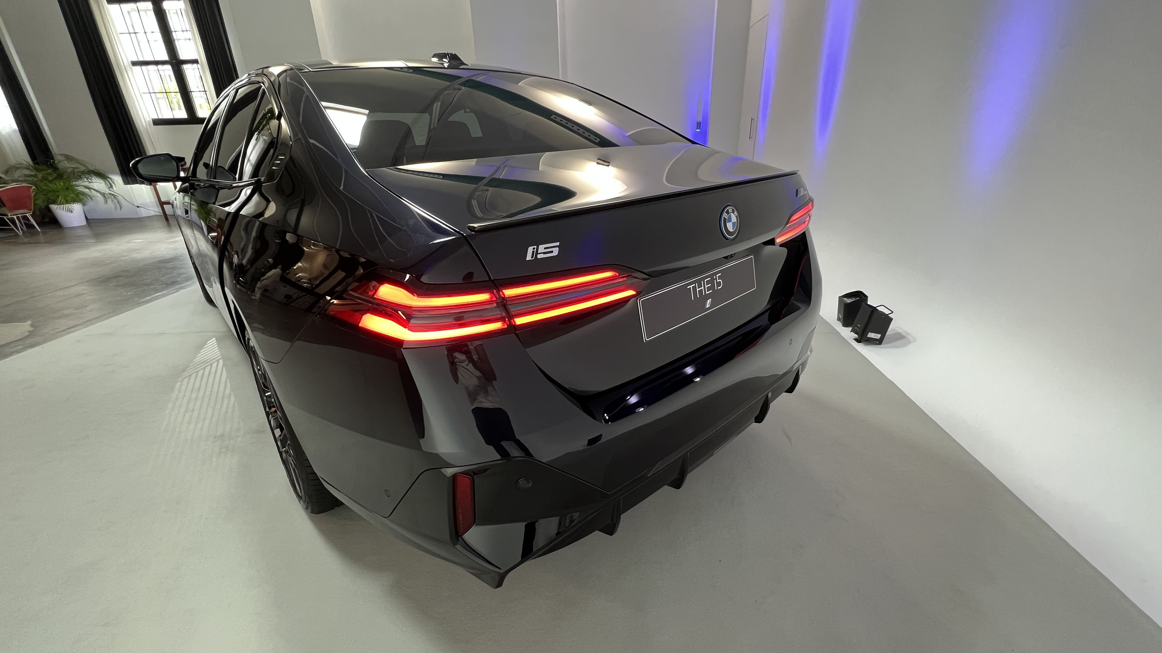 BMW i5 (3)