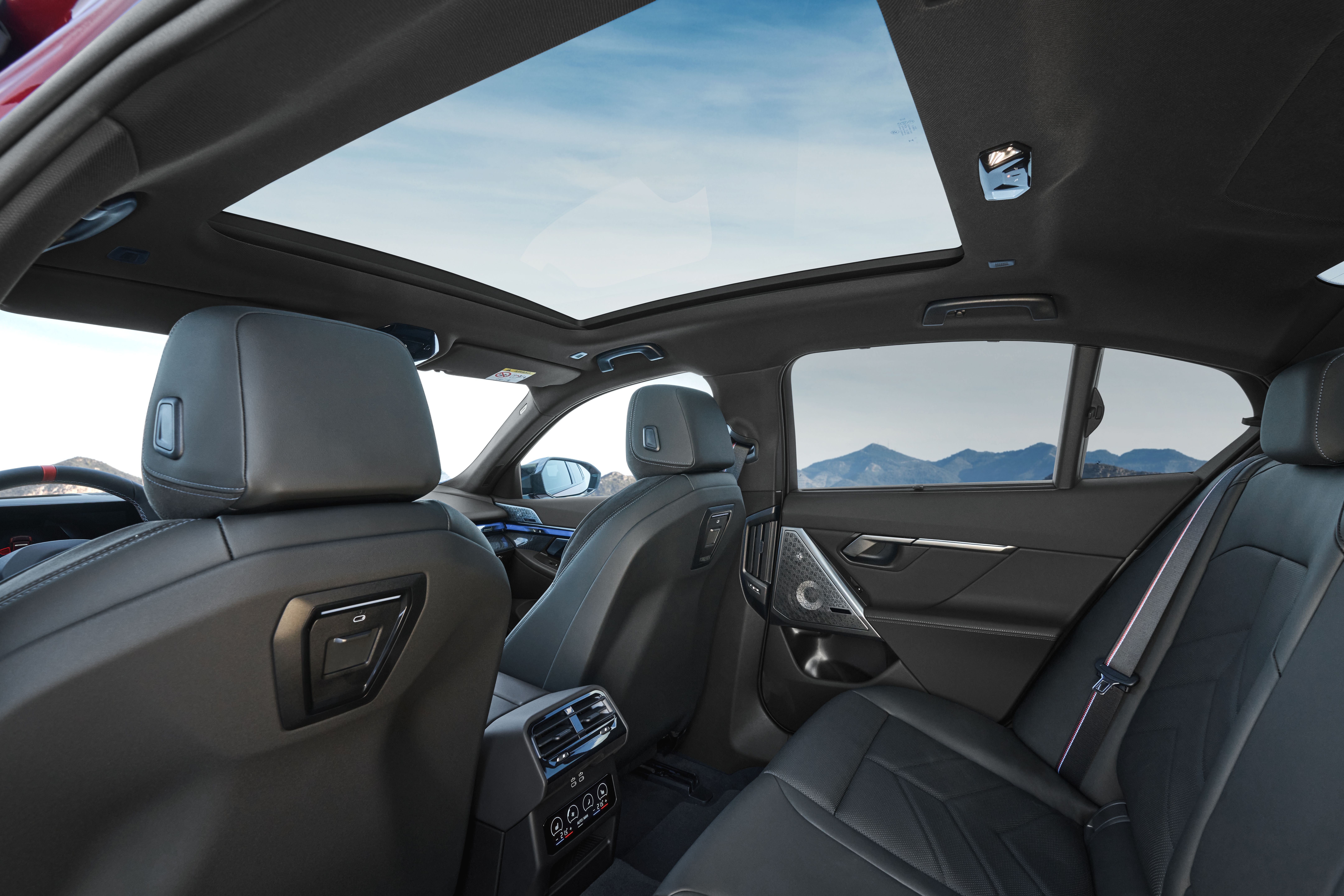 BMW i5 (18)