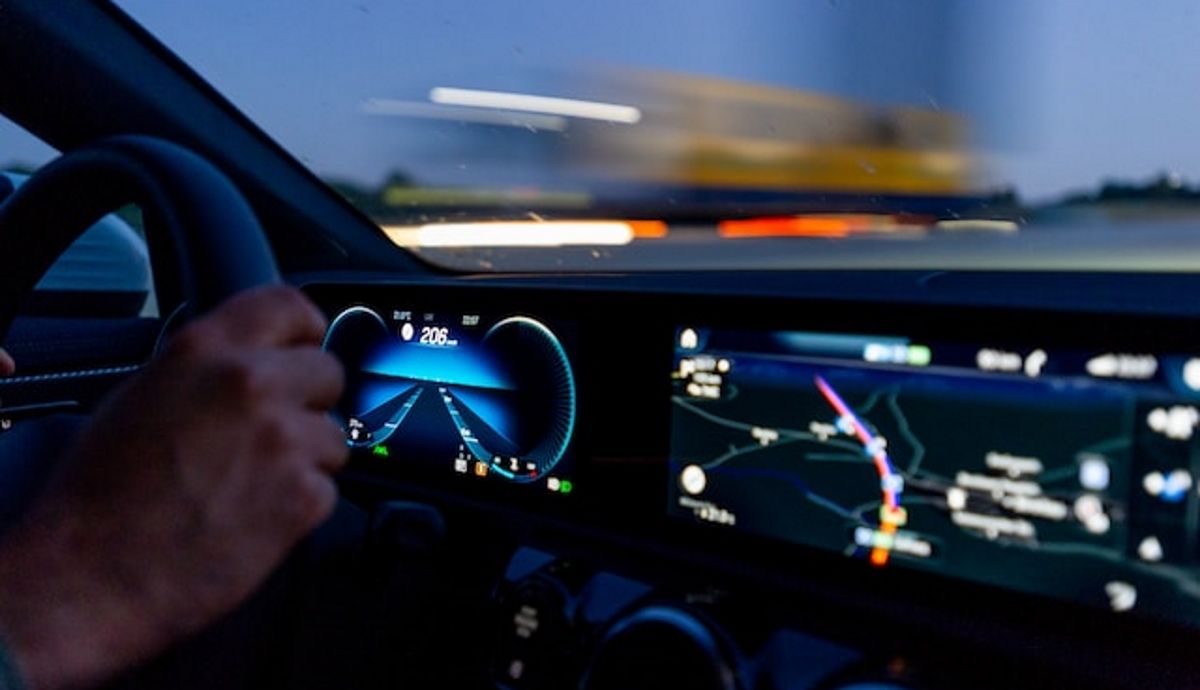 GUÍA DEFINITIVA, Cómo conducir y viajar seguros en verano