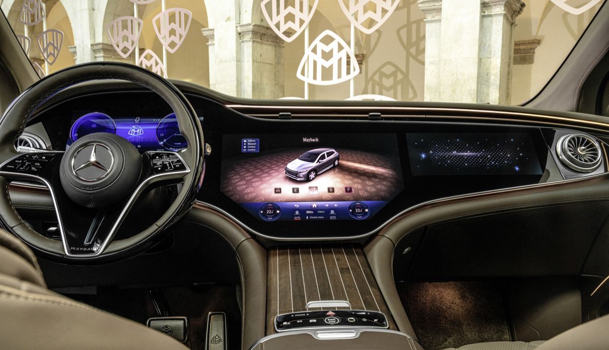 Mercedes revoluciona el automóvil integrando así ChatGPT ya en sus coches