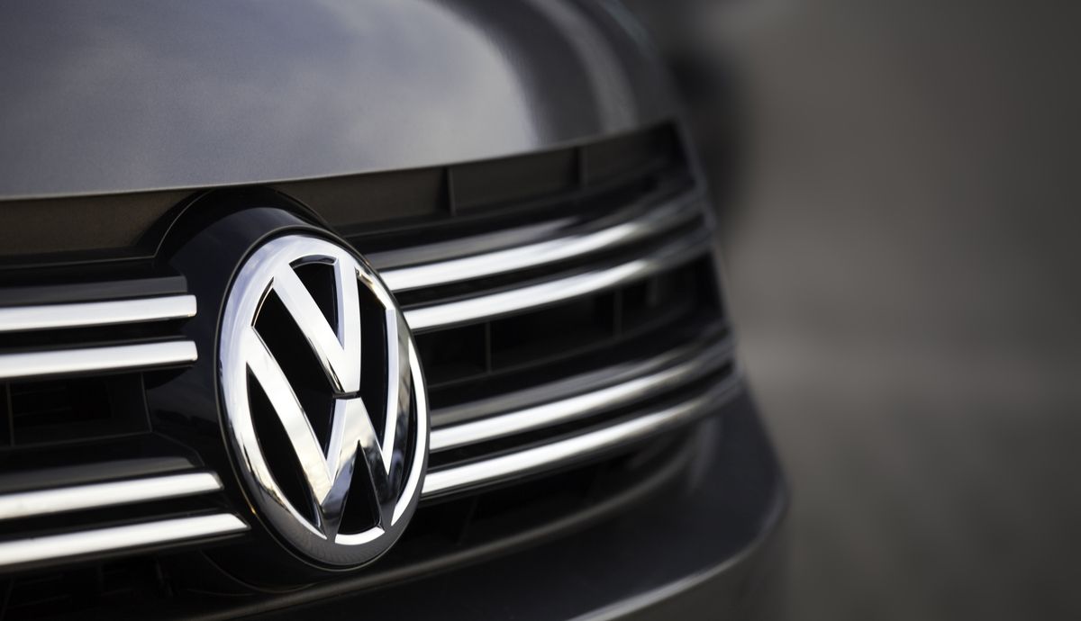 La misteriosa tecnología de VW con la que revolucionará el coche eléctrico y que oculta… ¡a Tesla!