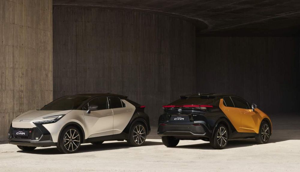 Toyota C HR 2023, evolución estética y revolución técnica para el superventas, ahora 4x4 y PHEV