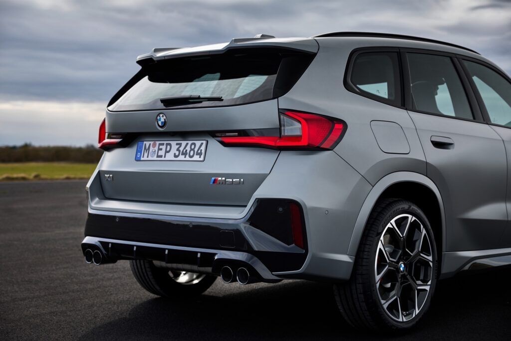 BMW X1 M35i xDrive 2024 (8)