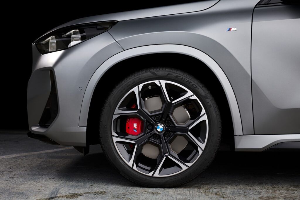 BMW X1 M35i xDrive 2024 (12)