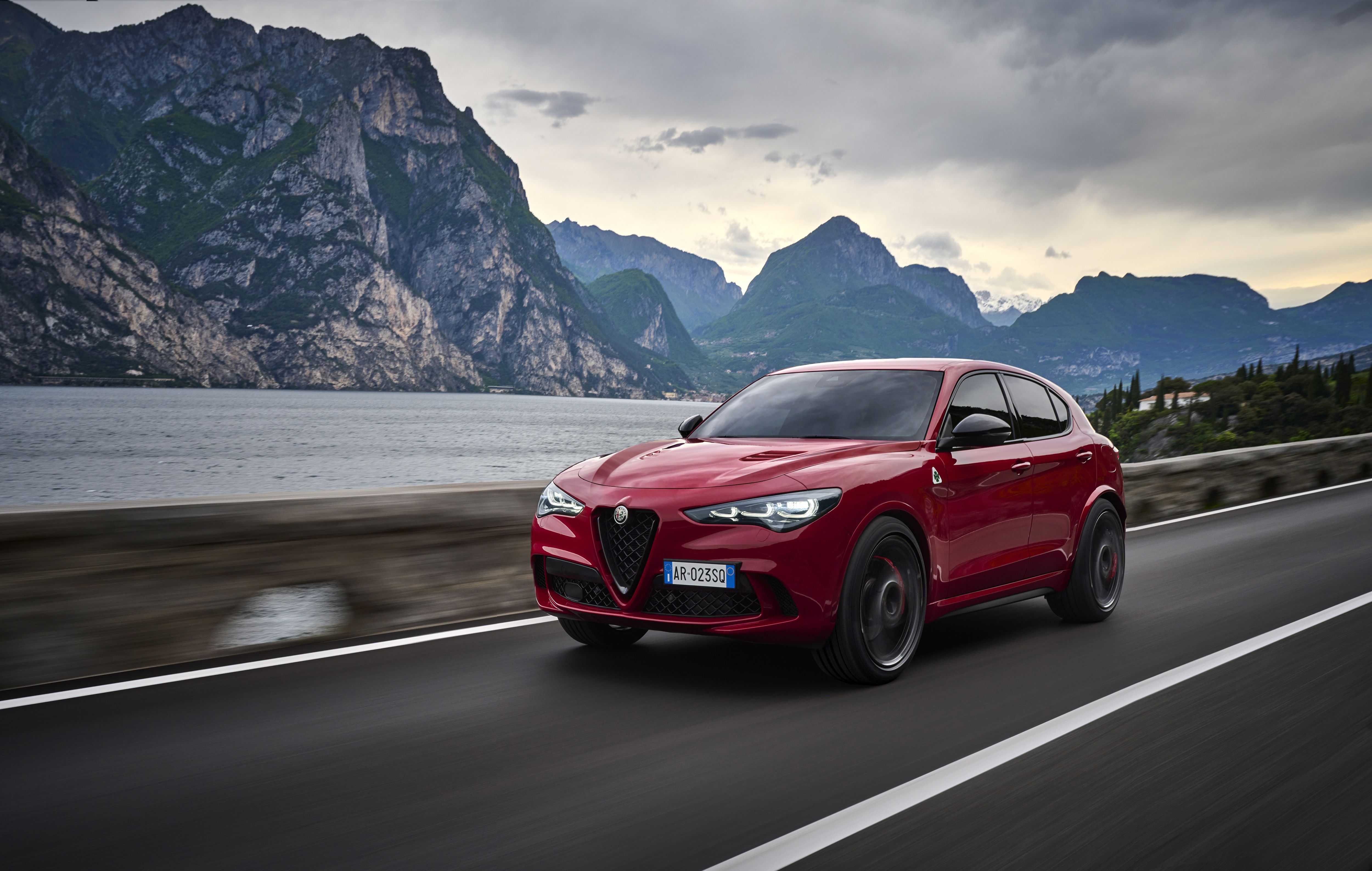Alfa Romeo Stelvio Quadrifoglio 2024 (3)