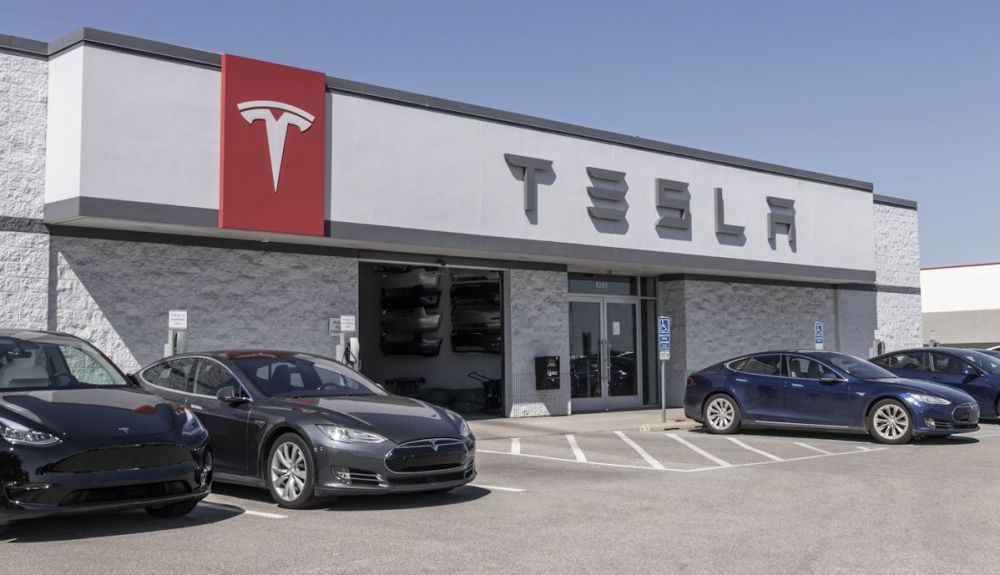 Los coches eléctricos, mucho más baratos: el precio de Tesla o Dacia con la nueva reducción del IRPF Los coches eléctricos, mucho más baratos: el precio de Tesla o Dacia con la nueva reducción del IRPF