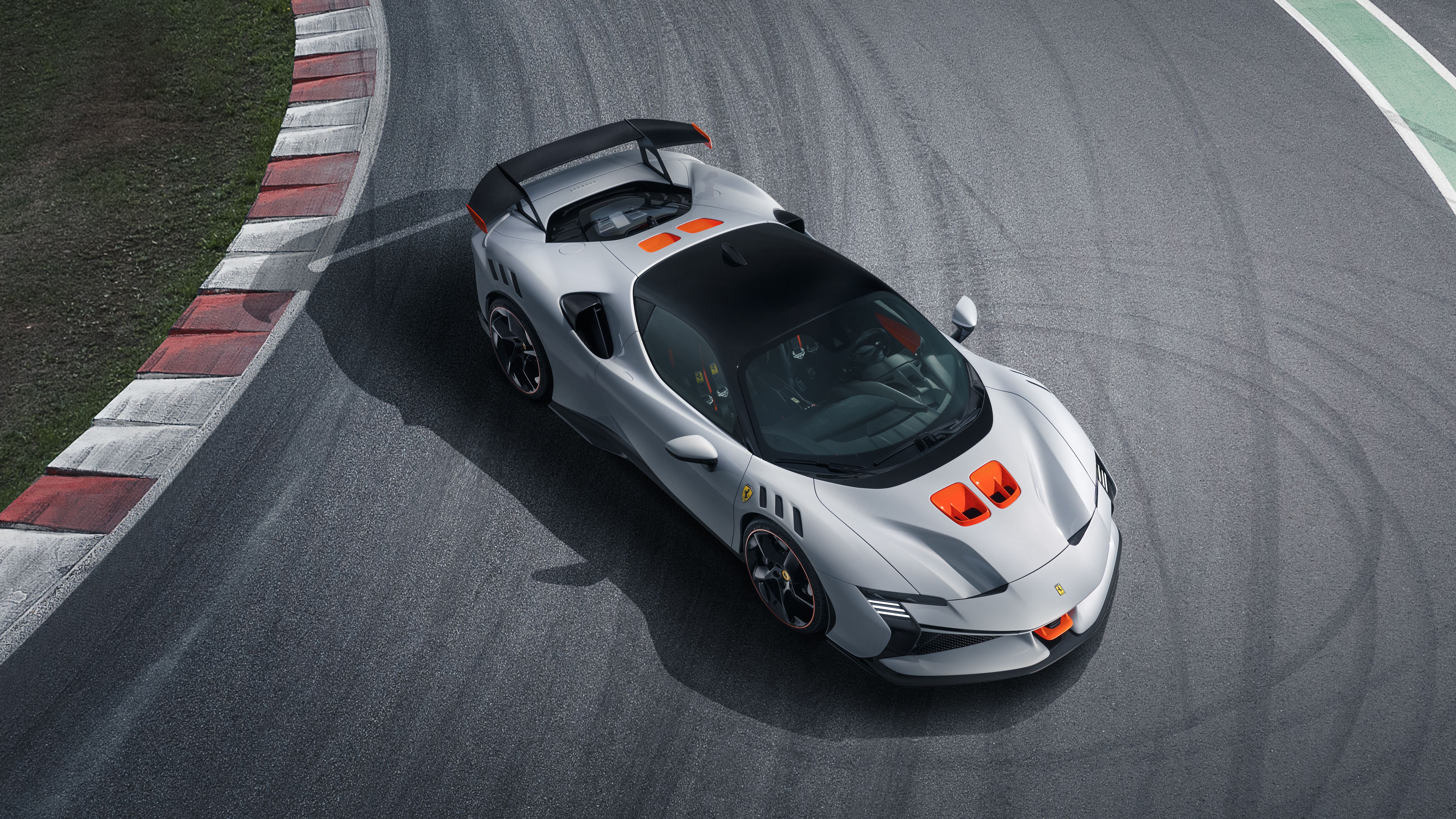 Ferrari SF90 (17)