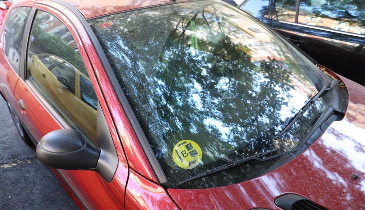 Esto es lo que pasará con tu coche con etiqueta B de la DGT