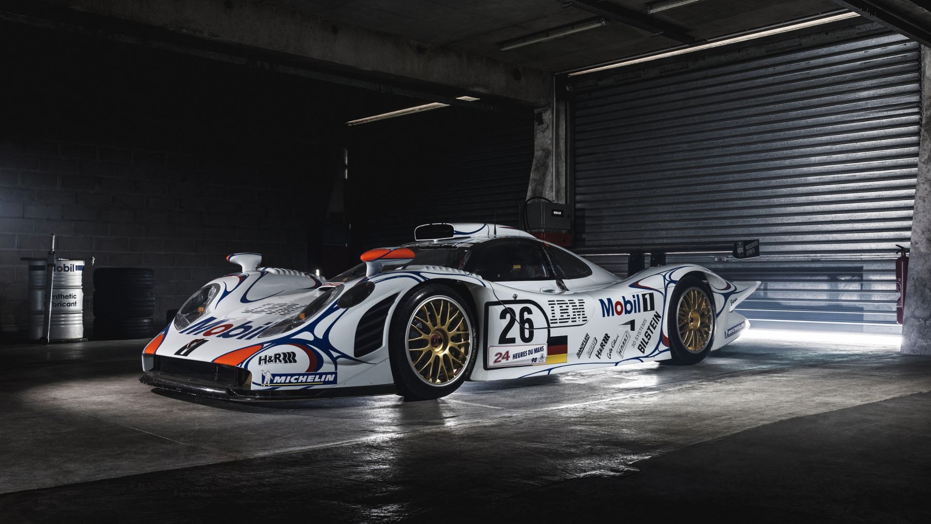 Porsche GT1