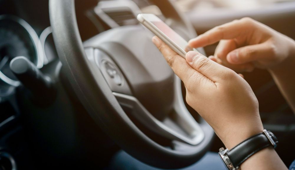 Este es el teléfono que ya pide ayuda a los servicios de emergencia de forma automática en caso de accidente