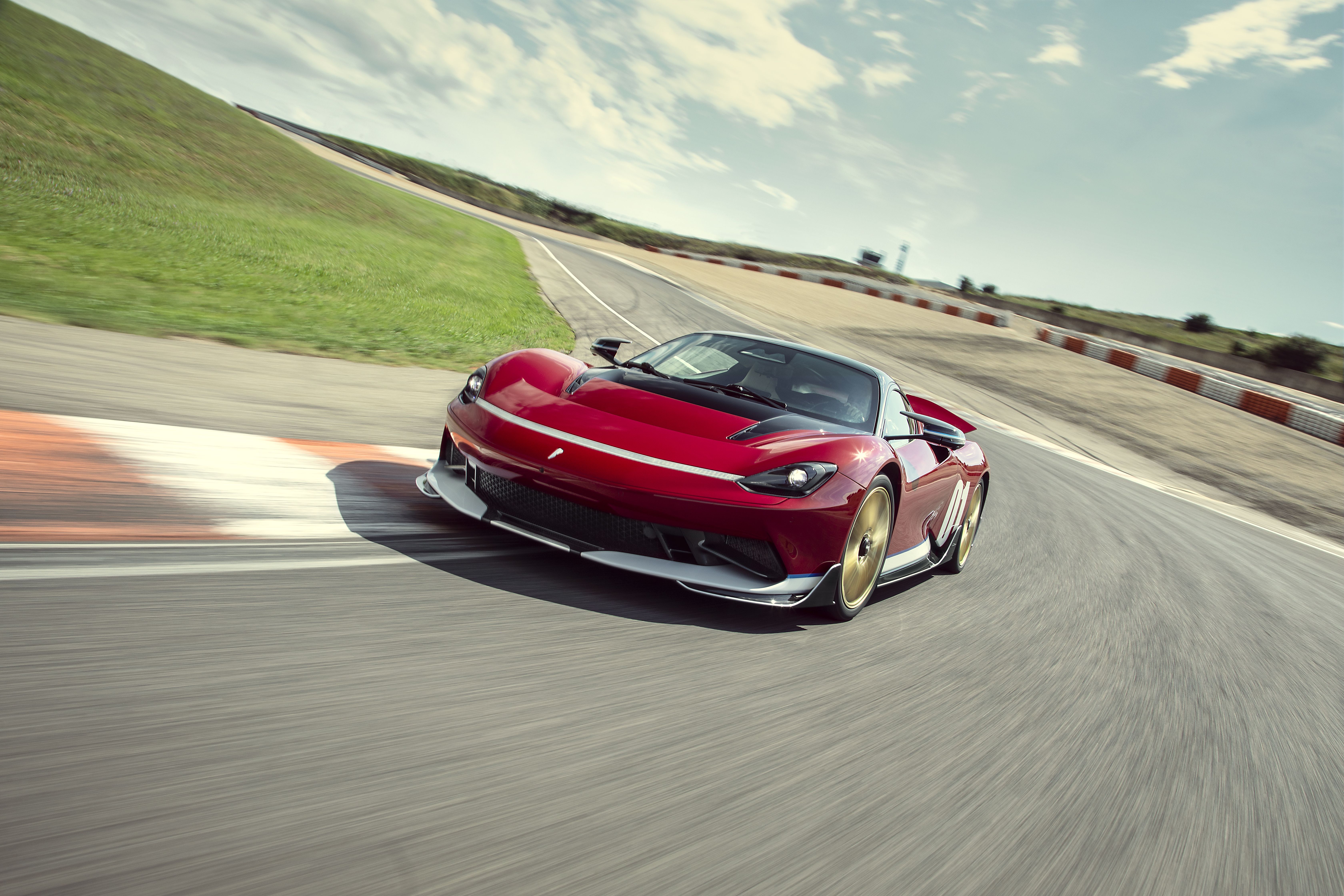 Pininfarina Battista Edizione Nino Farina (4)