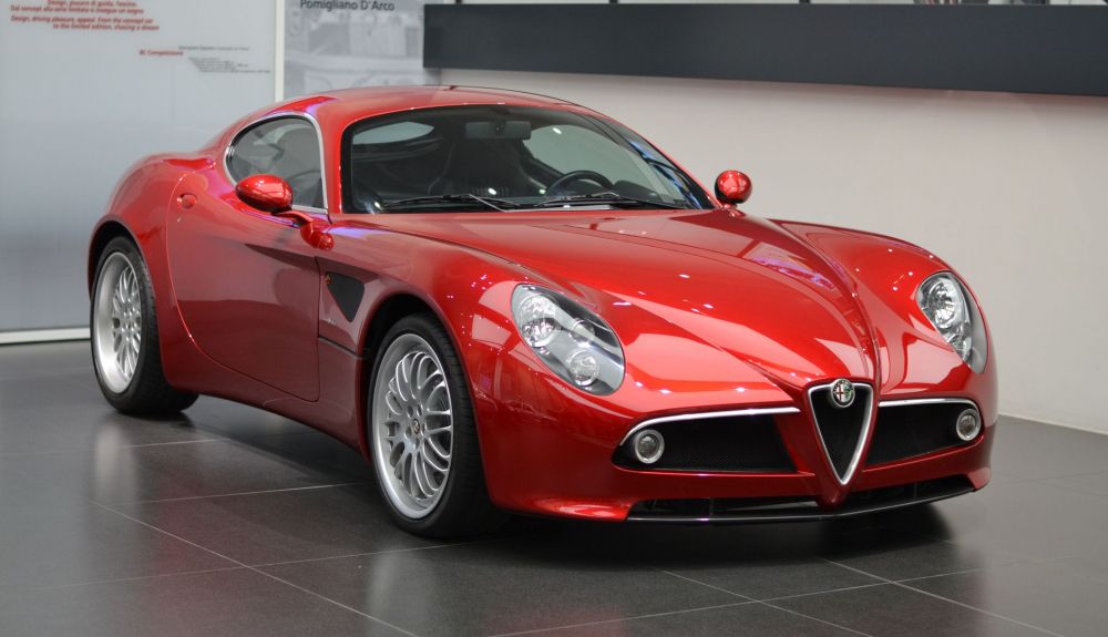 Alfa Romeo 8C
