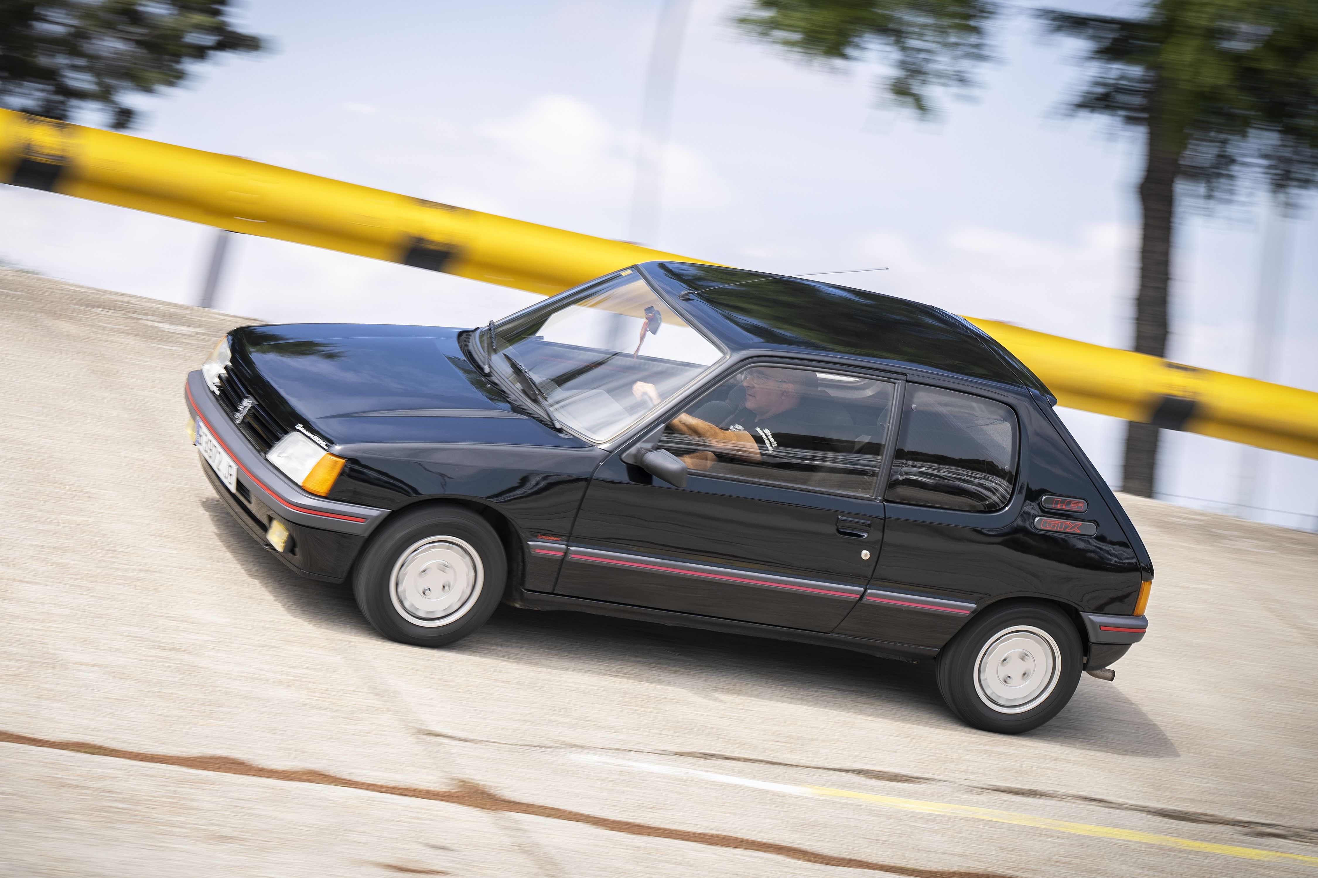 Celebración del 40 Aniversario del Peugeot 205 