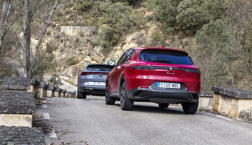 Alfa Romeo Tonale Hybrid vs Cupra Formentor 1.5 TSI Alfa Romeo Tonale Hybrid vs Cupra Formentor 1.5 TSI