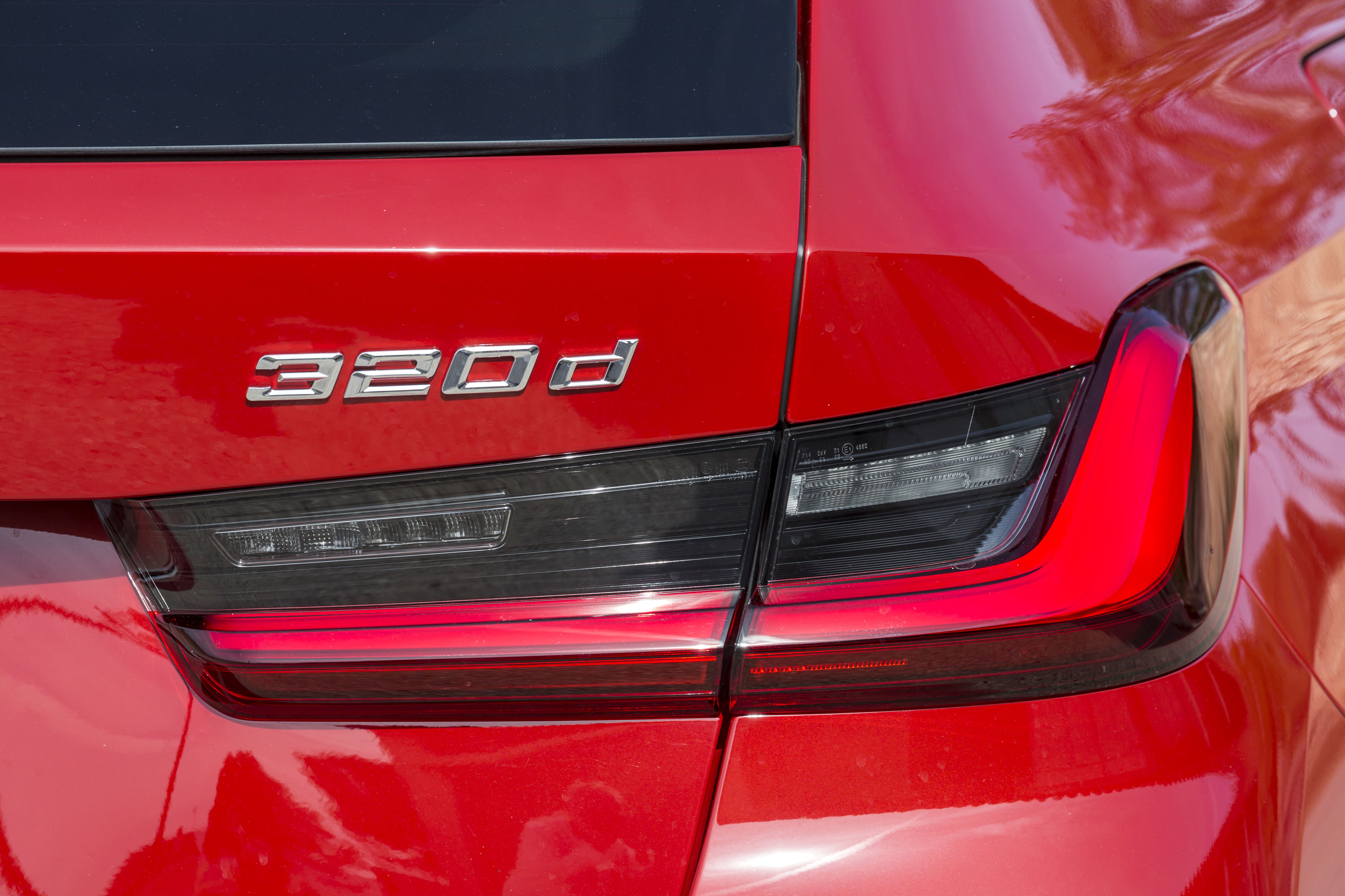 Comparativa BMW 320d Touring vs Skoda Octavia Combi RS TSi 7