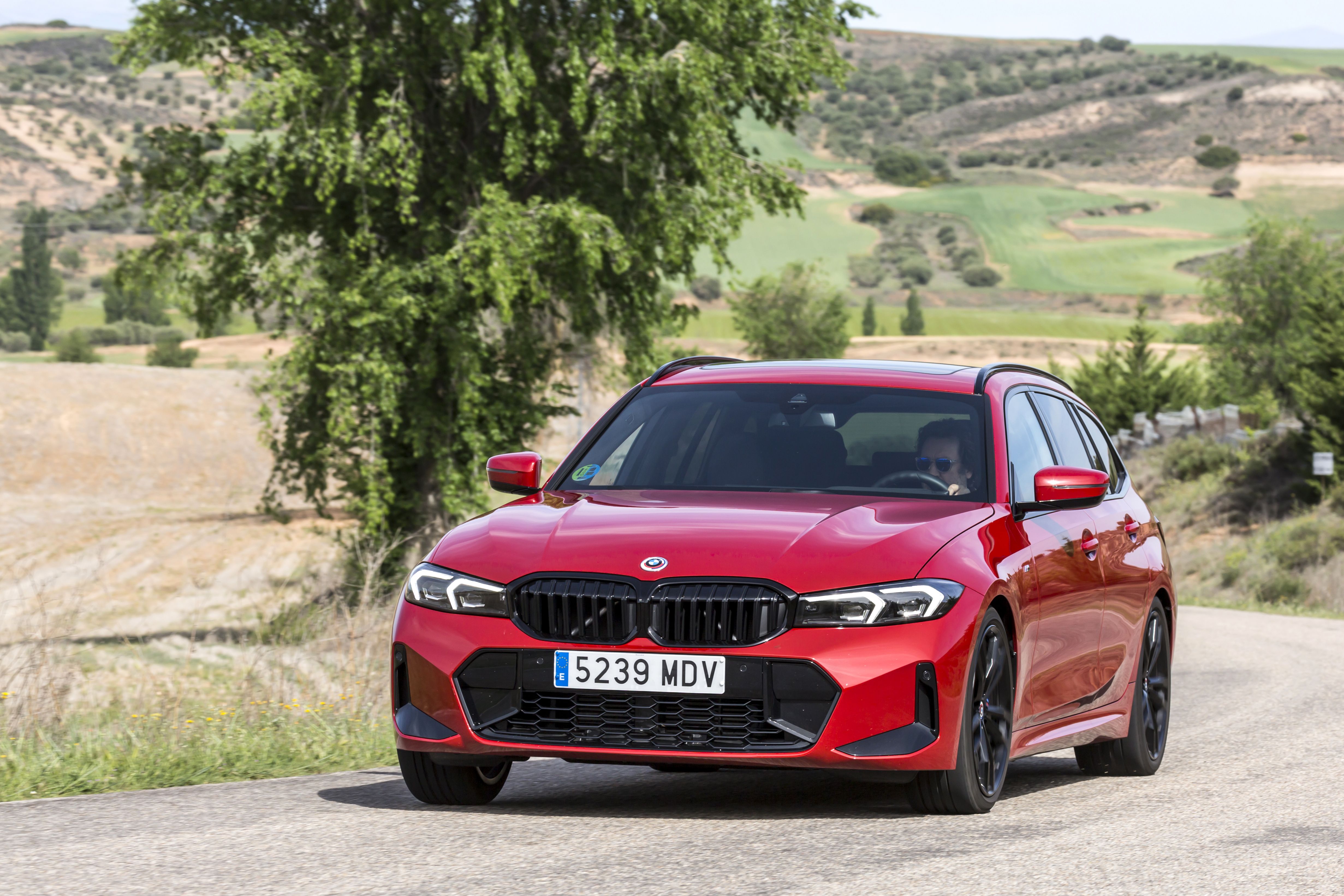 Comparativa BMW 320d Touring vs Skoda Octavia Combi RS TSi 30