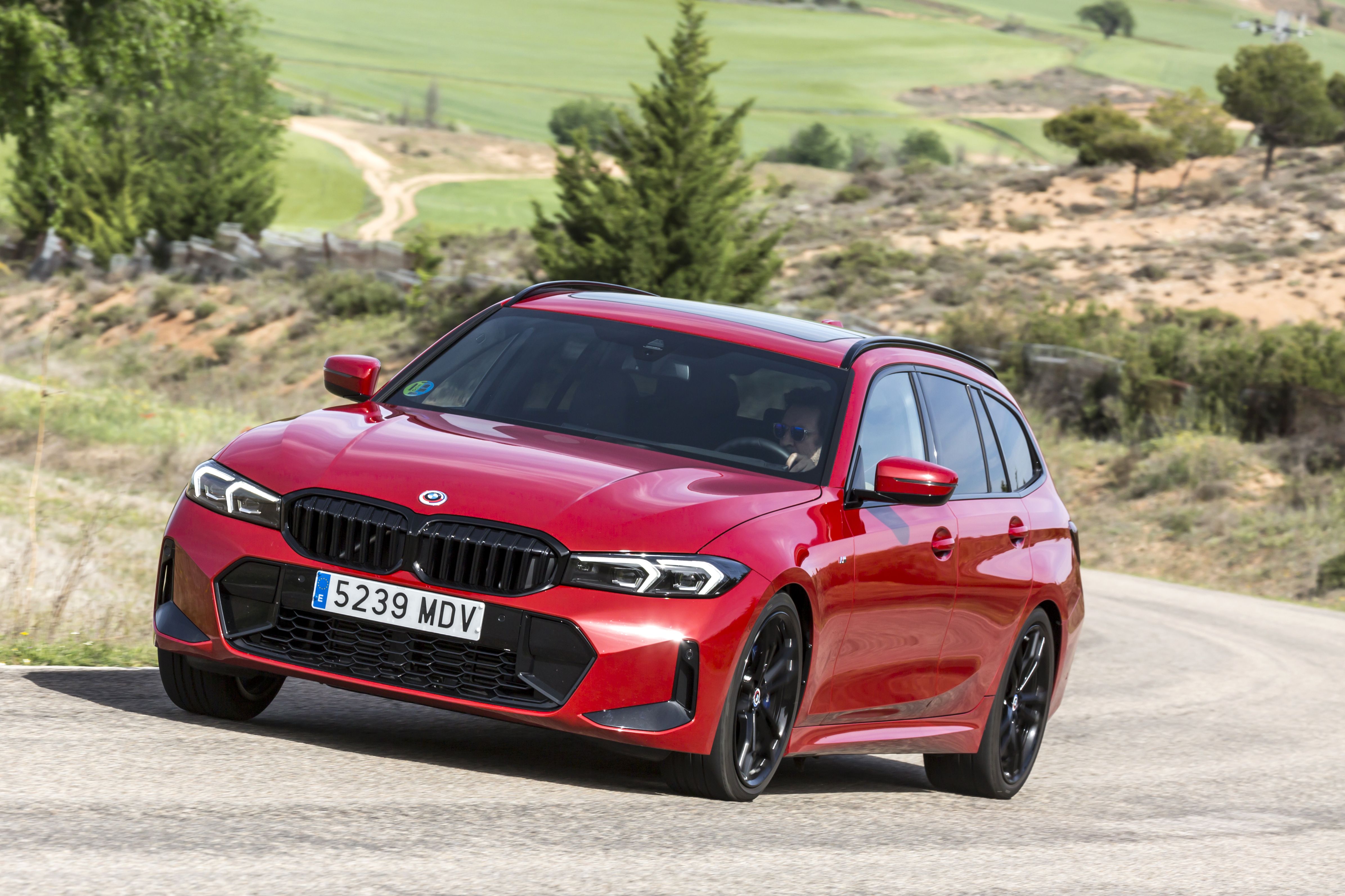 Comparativa BMW 320d Touring vs Skoda Octavia Combi RS TSi 43
