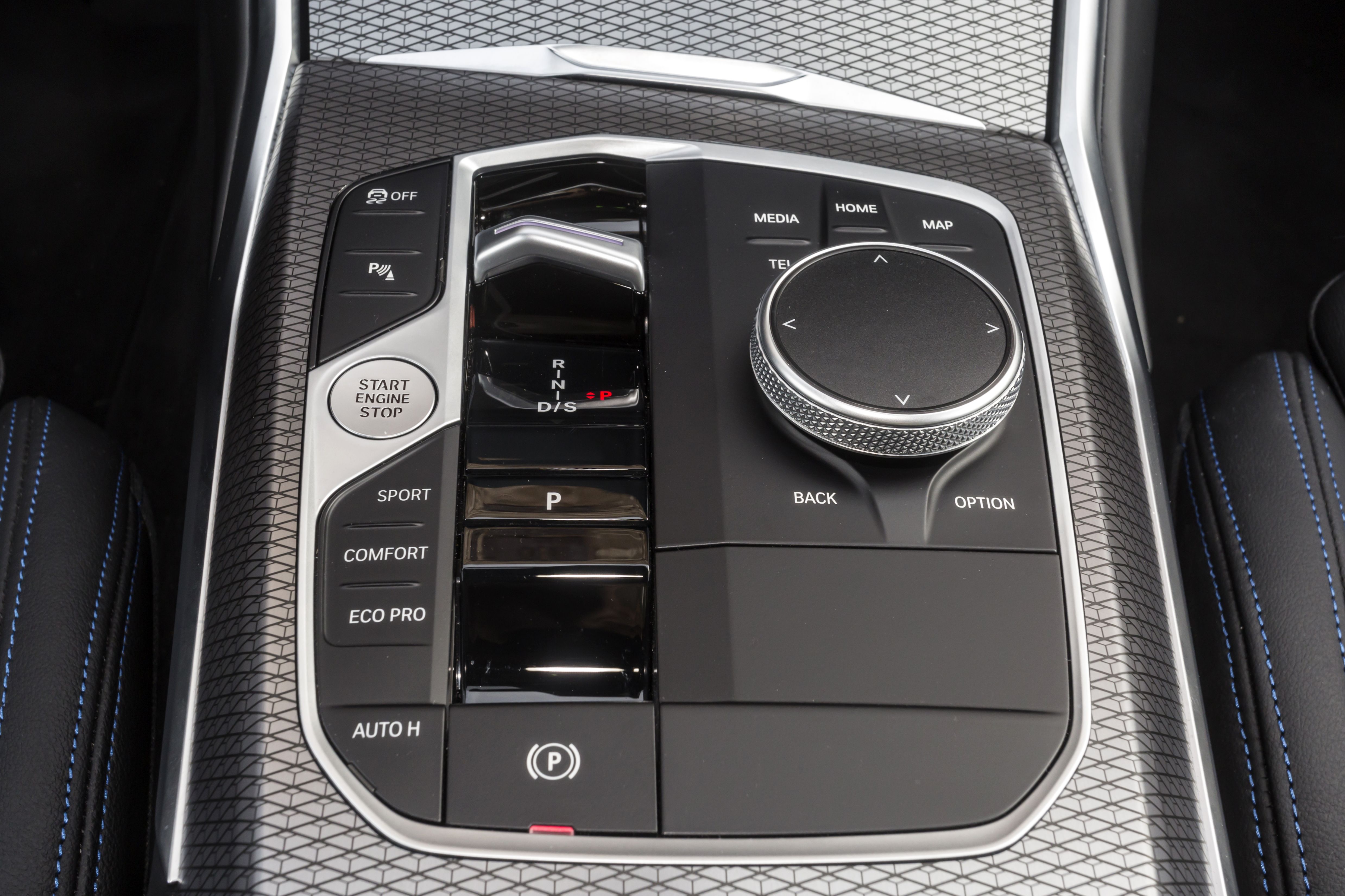 Comparativa BMW 320d Touring vs Skoda Octavia Combi RS TSi 44
