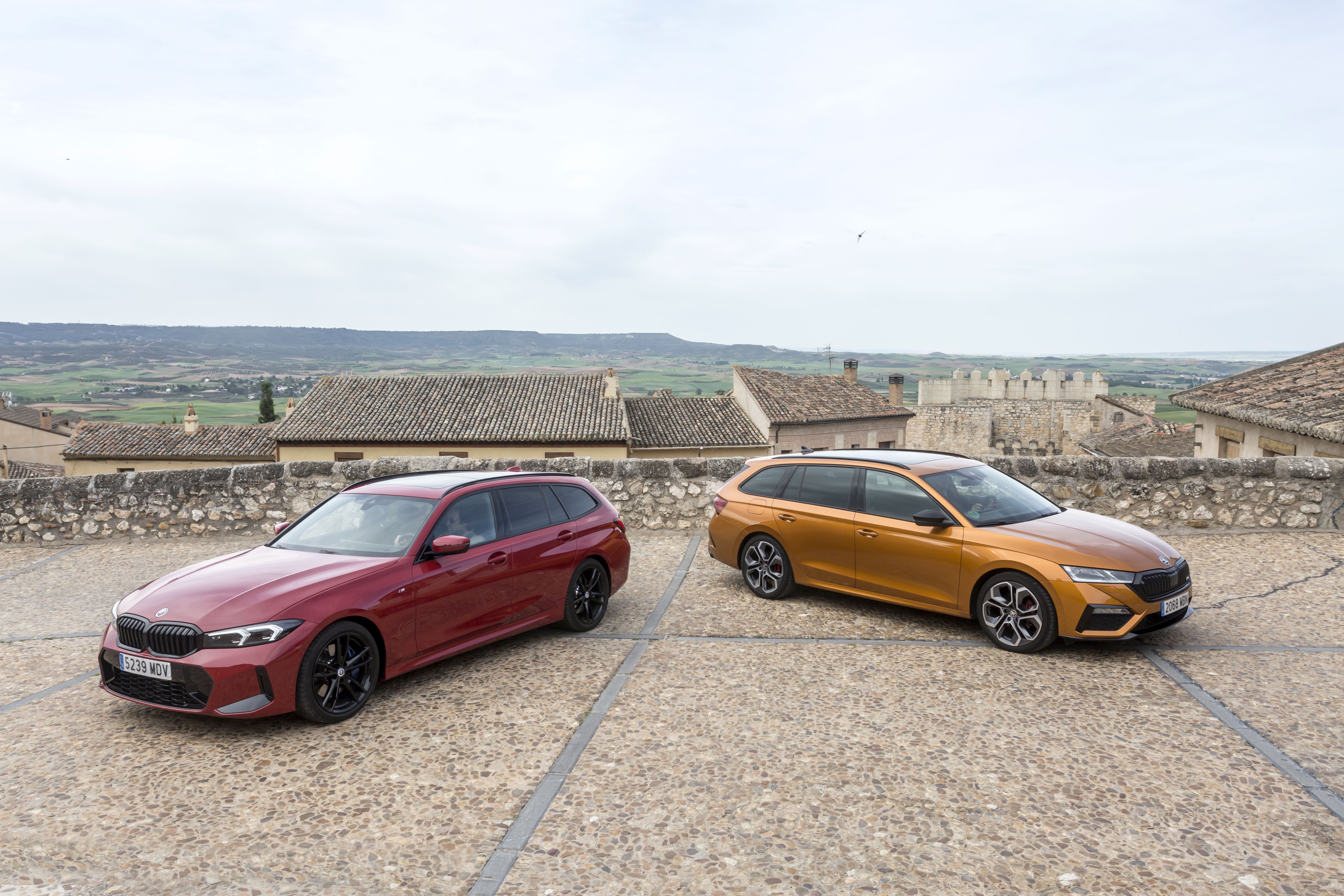 Comparativa BMW 320d Touring vs Skoda Octavia Combi RS TSi 95
