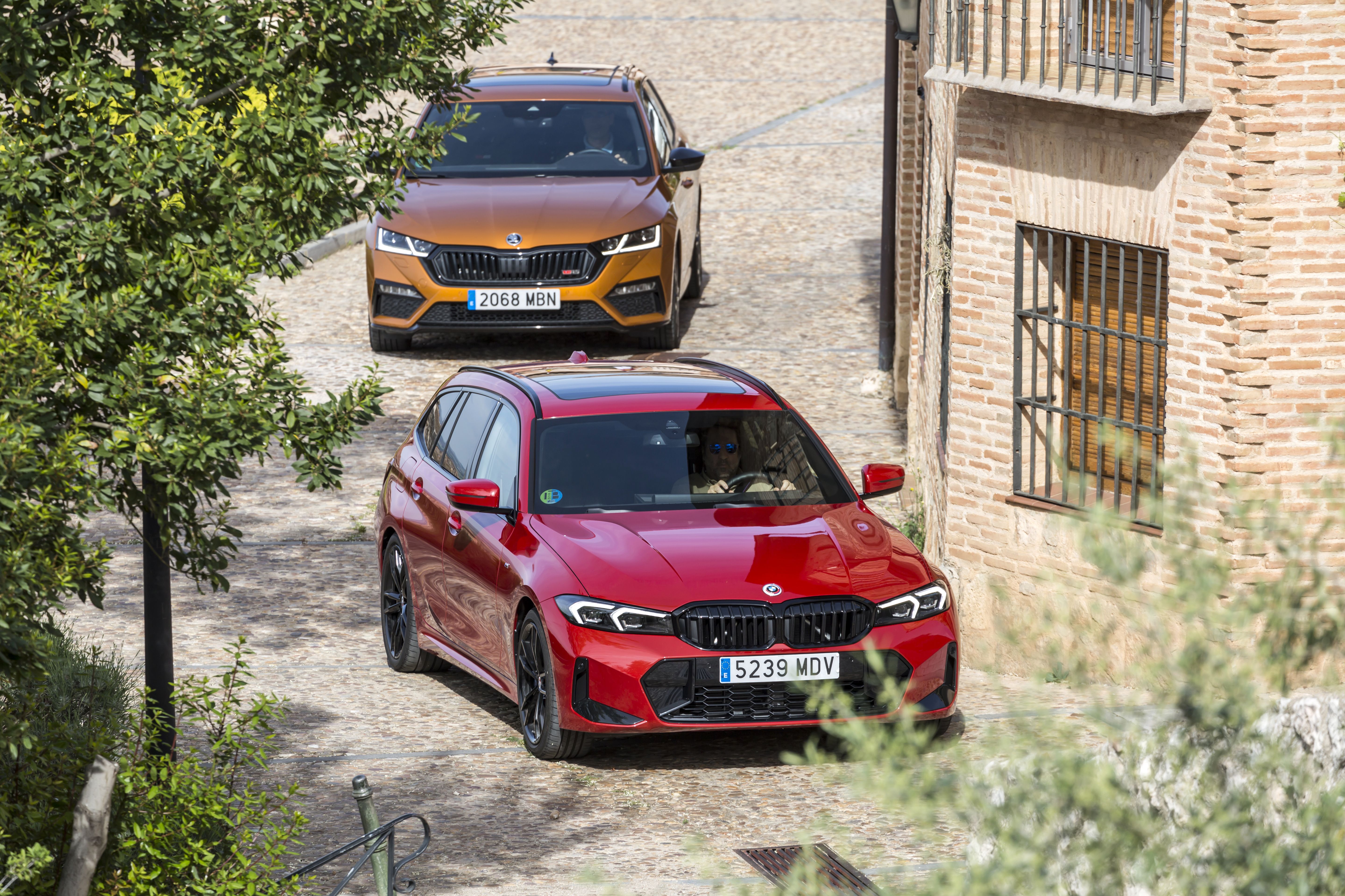 Comparativa BMW 320d Touring vs Skoda Octavia Combi RS TSi 129