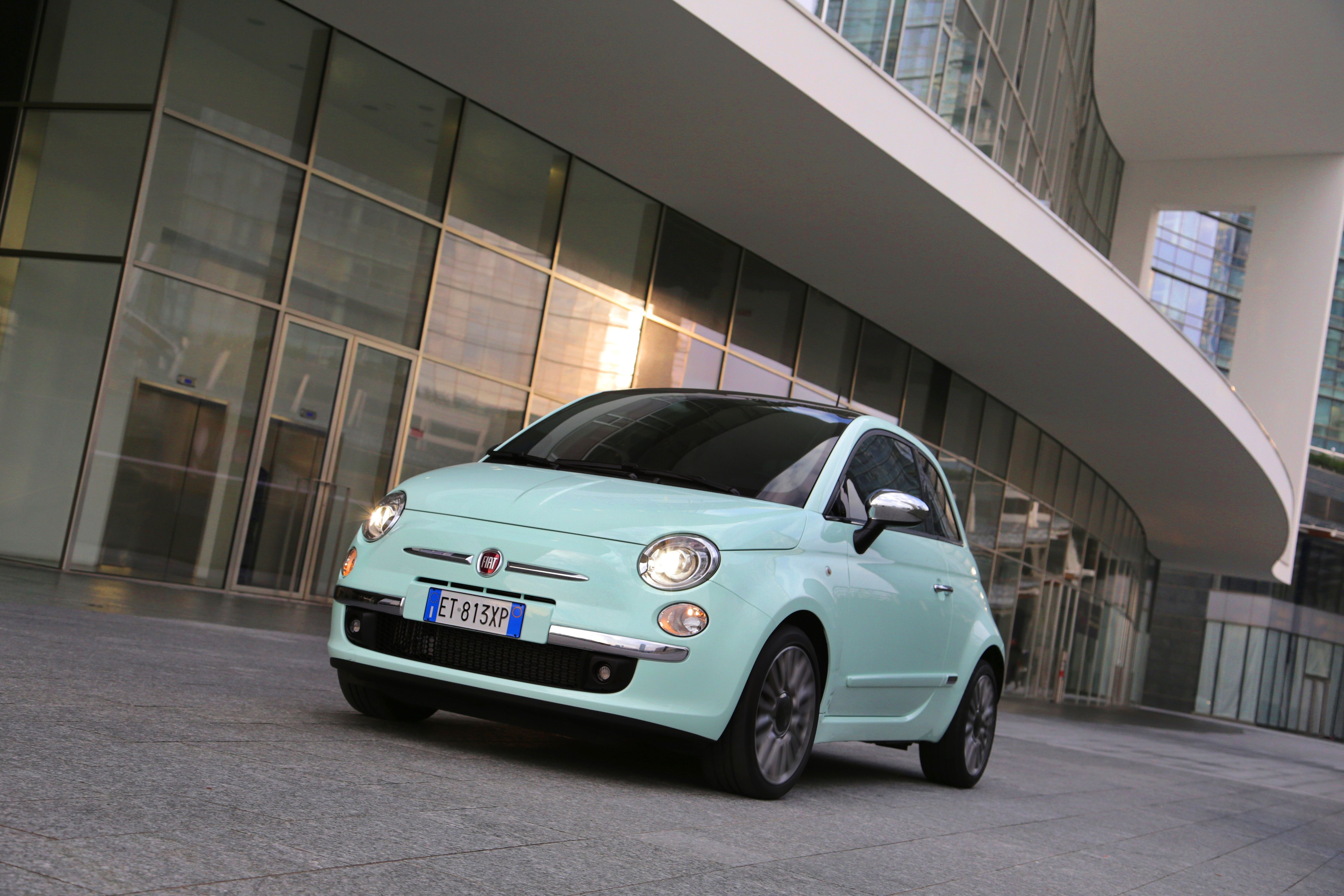 La adicción de los fabricantes al restyling de los coches