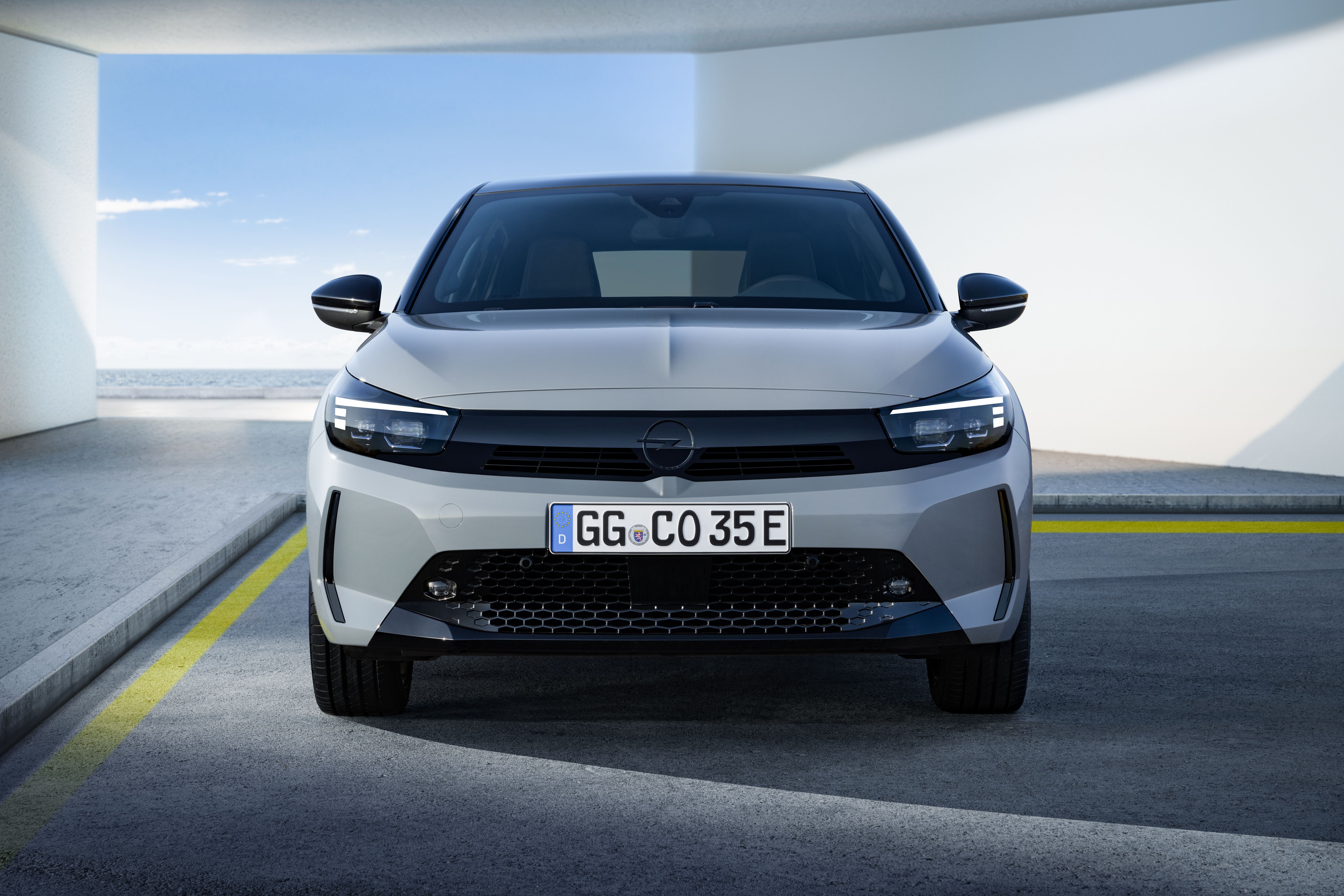 La adicción de los fabricantes al restyling de los coches
