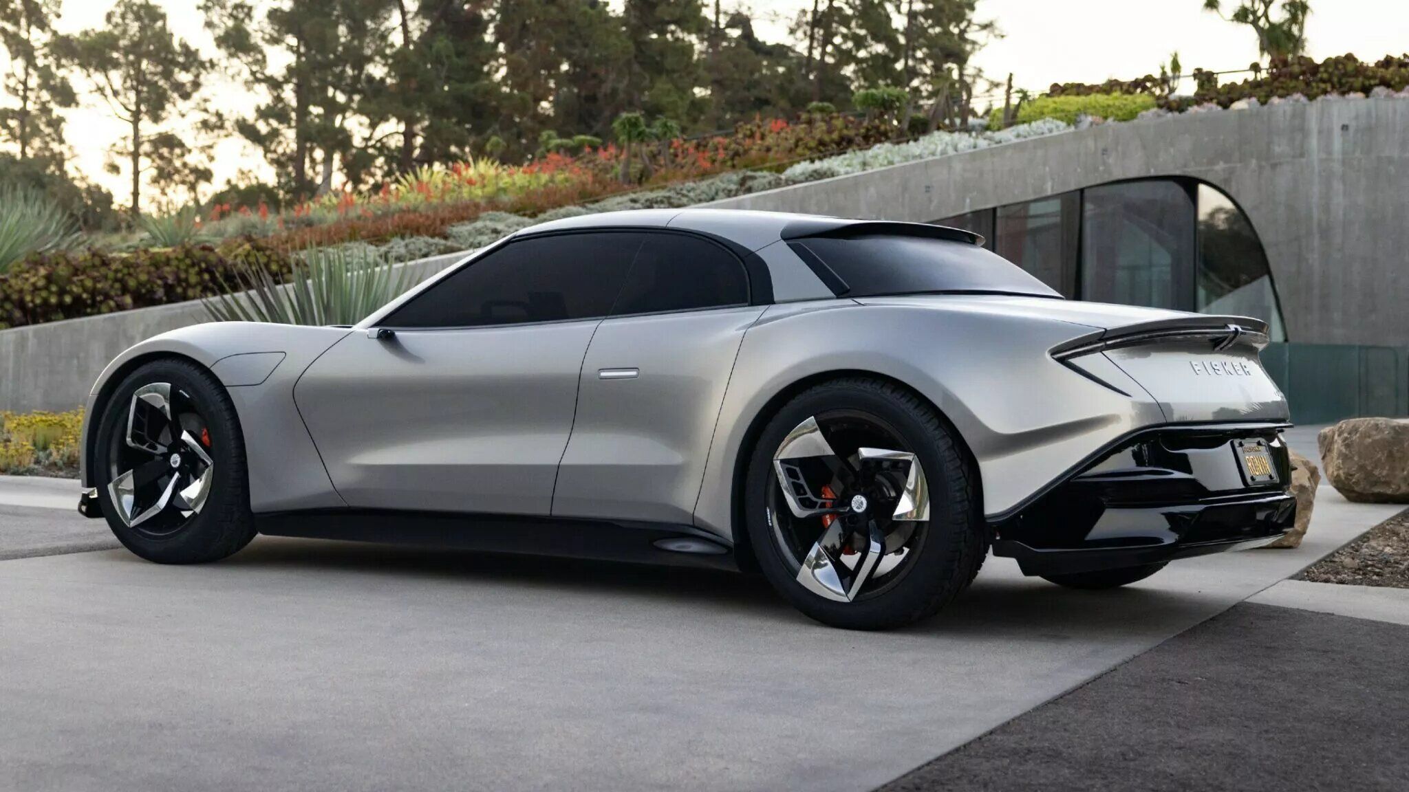 Fisker Ronin (1)